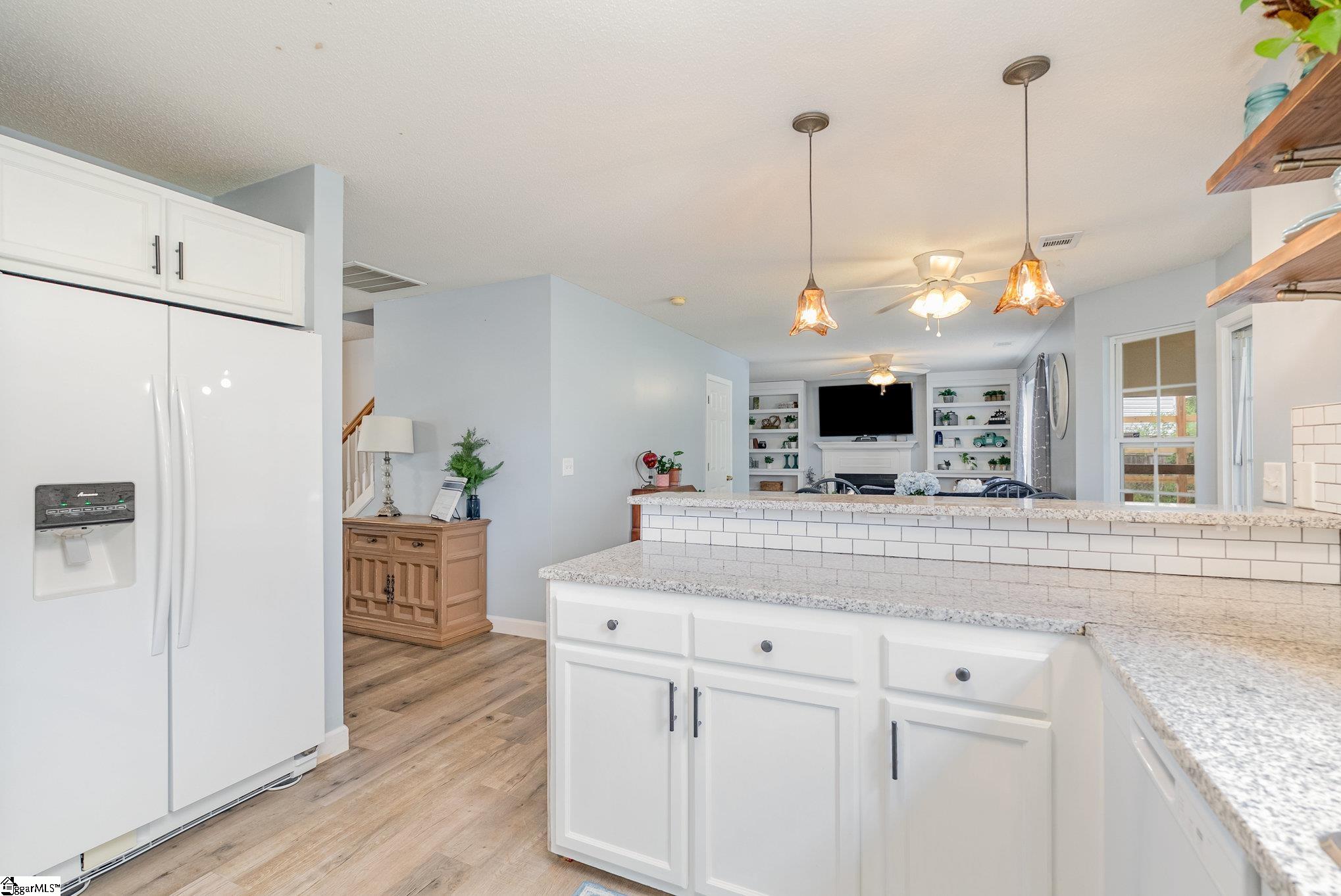 16 Mockernut Court Taylors, SC 29687-5864