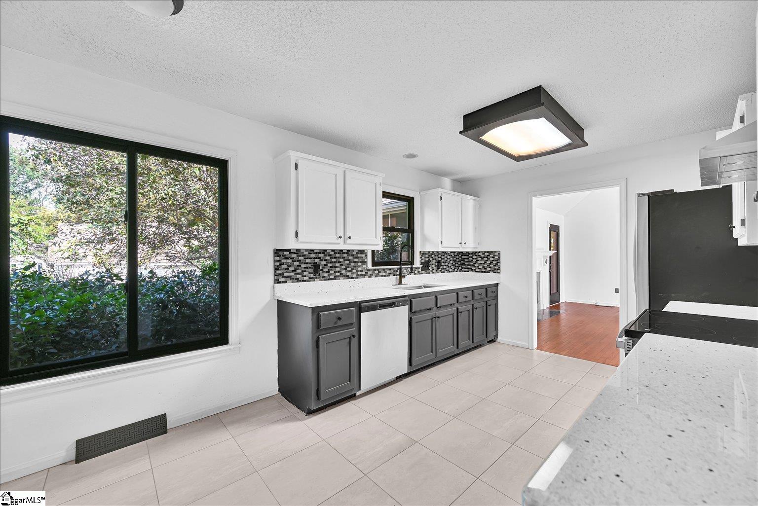 6 W Fairgate Court Simpsonville, SC 29680