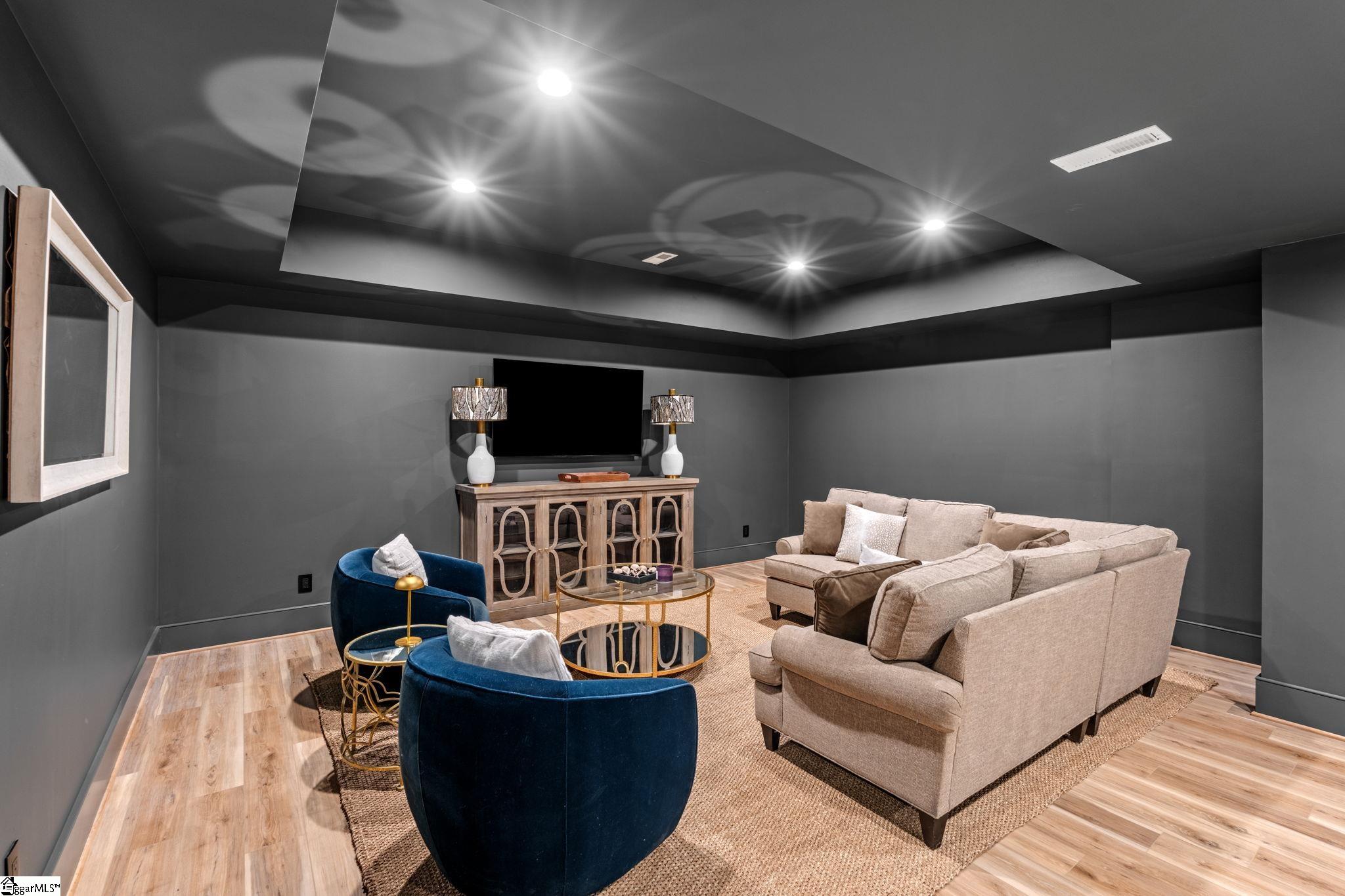24 Forest View Drive Greenville, SC 29605