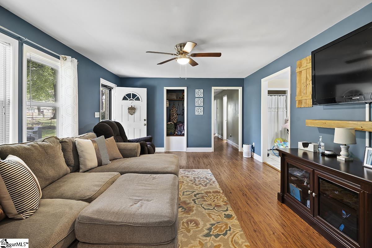 715 Shands Street Clinton, SC 29325