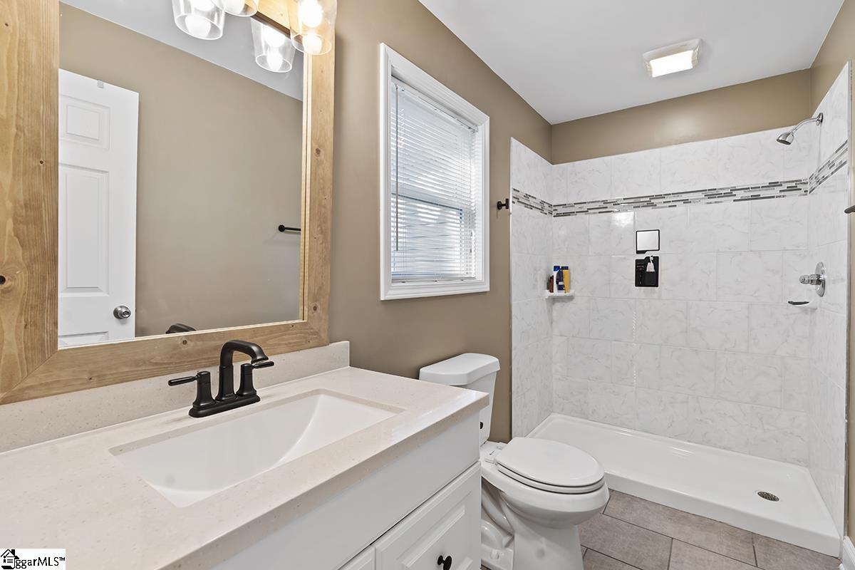 715 Shands Street Clinton, SC 29325