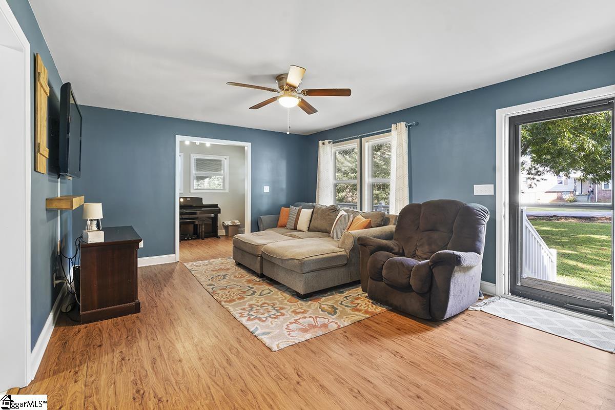 715 Shands Street Clinton, SC 29325