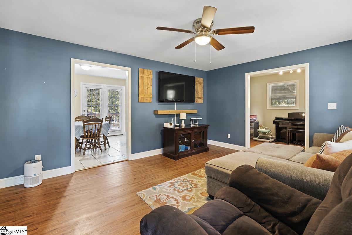 715 Shands Street Clinton, SC 29325