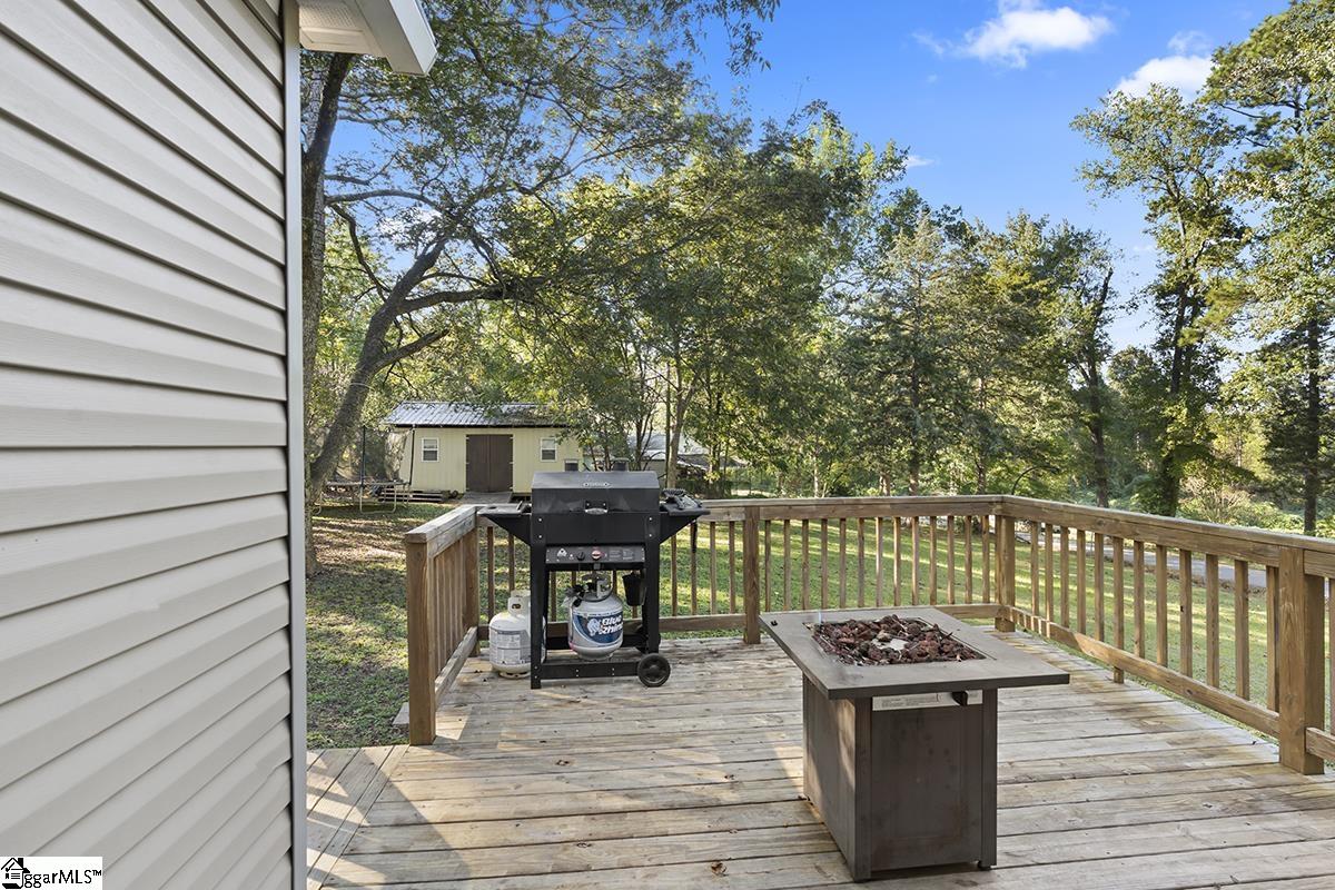 715 Shands Street Clinton, SC 29325