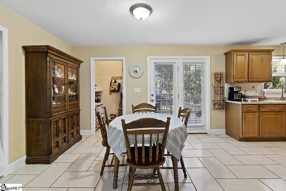 715 Shands Street Clinton, SC 29325