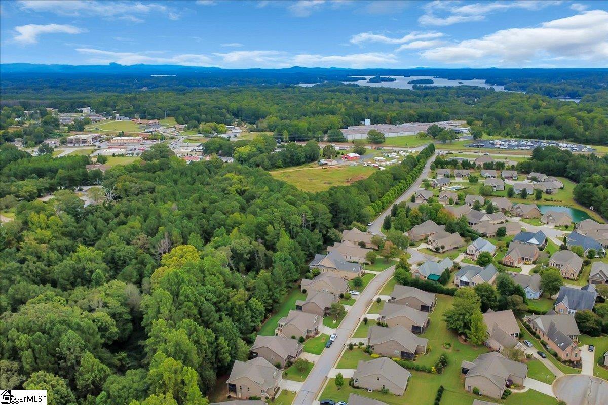 79 Angus Run Seneca, SC 29672