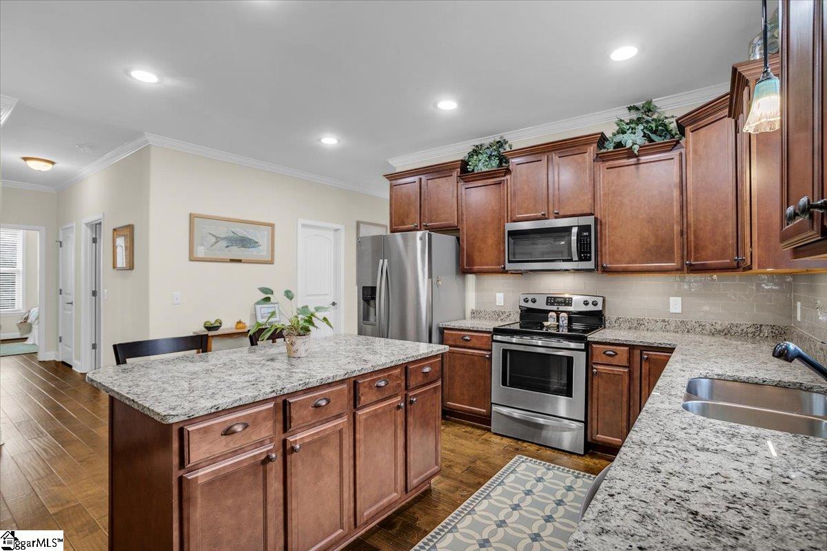 79 Angus Run Seneca, SC 29672