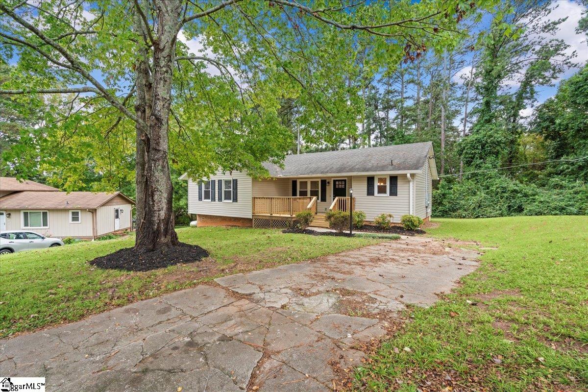 318 Sharon Lane Easley, SC 29642