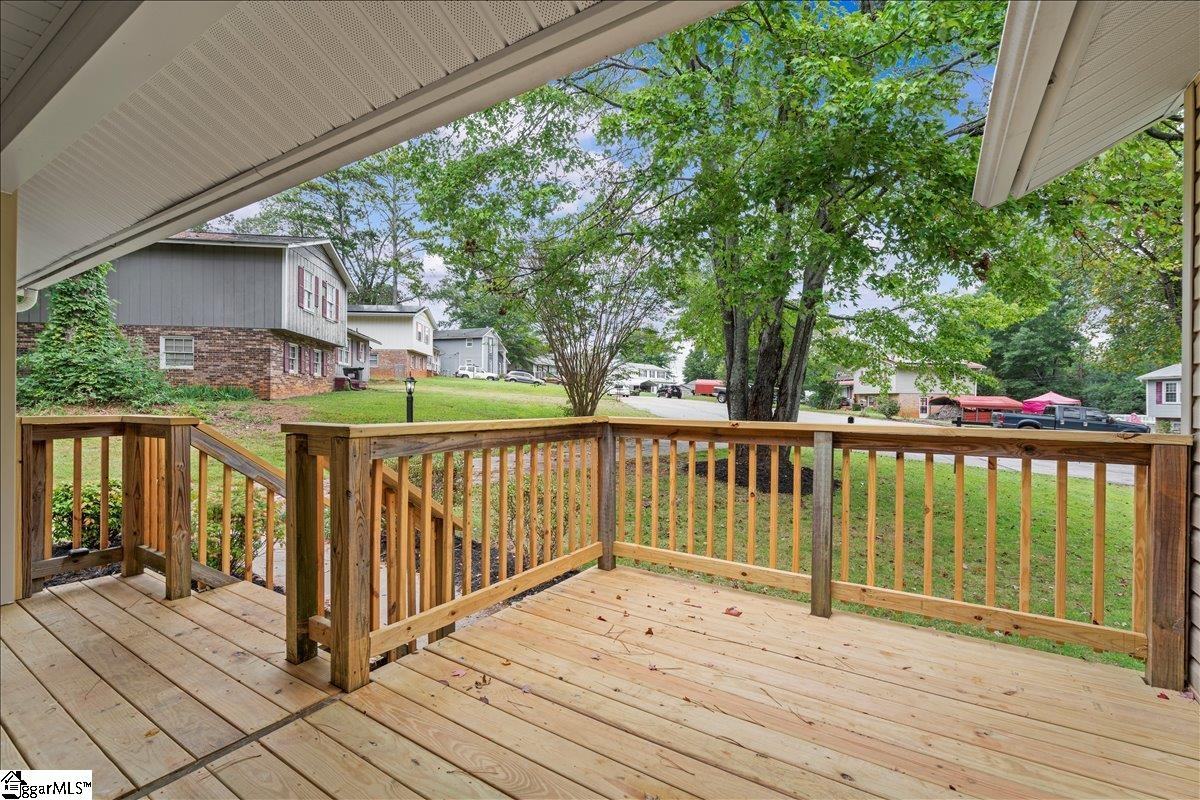 318 Sharon Lane Easley, SC 29642