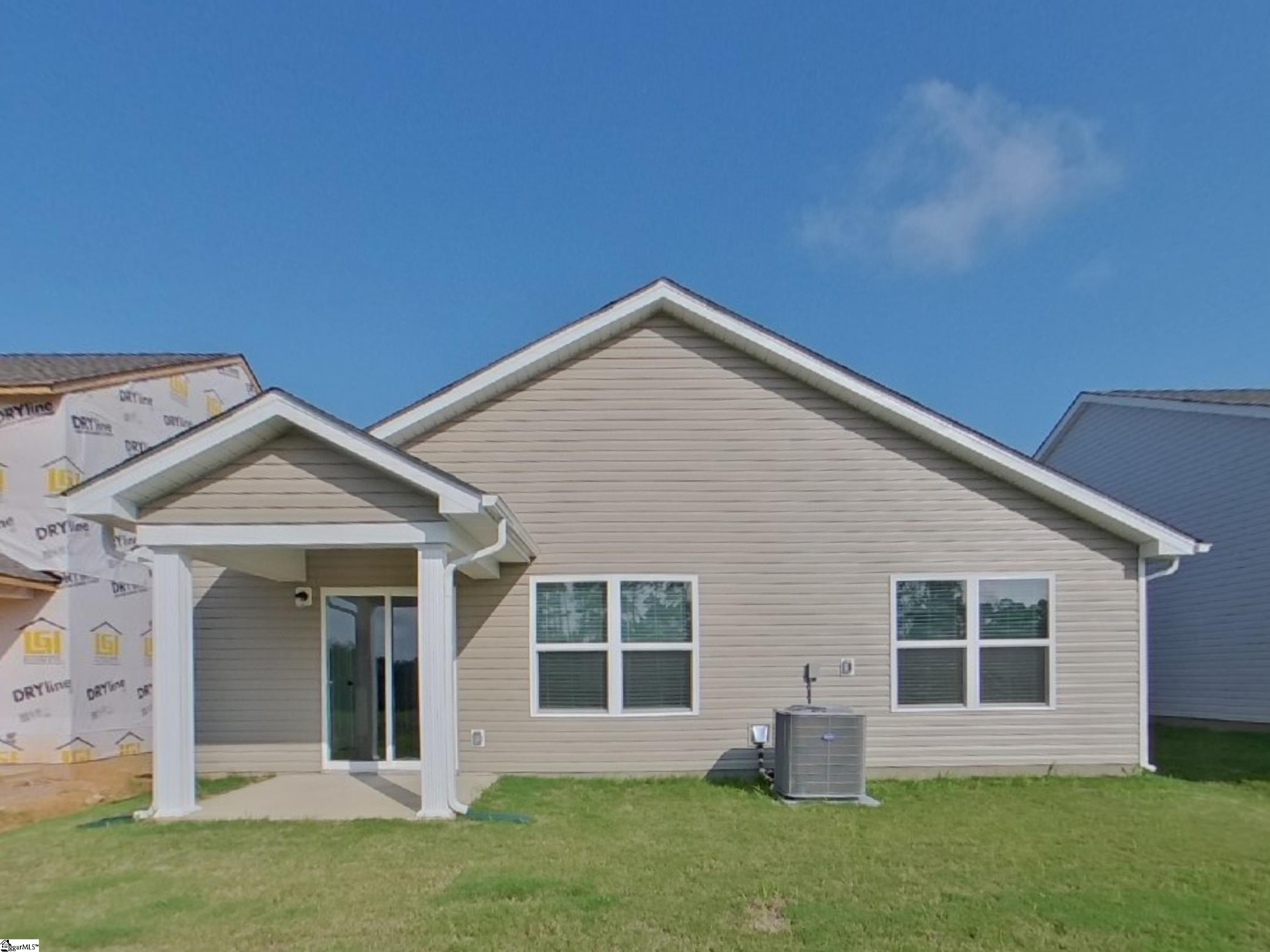 1225 Crested Iris Street Moore, SC 29369
