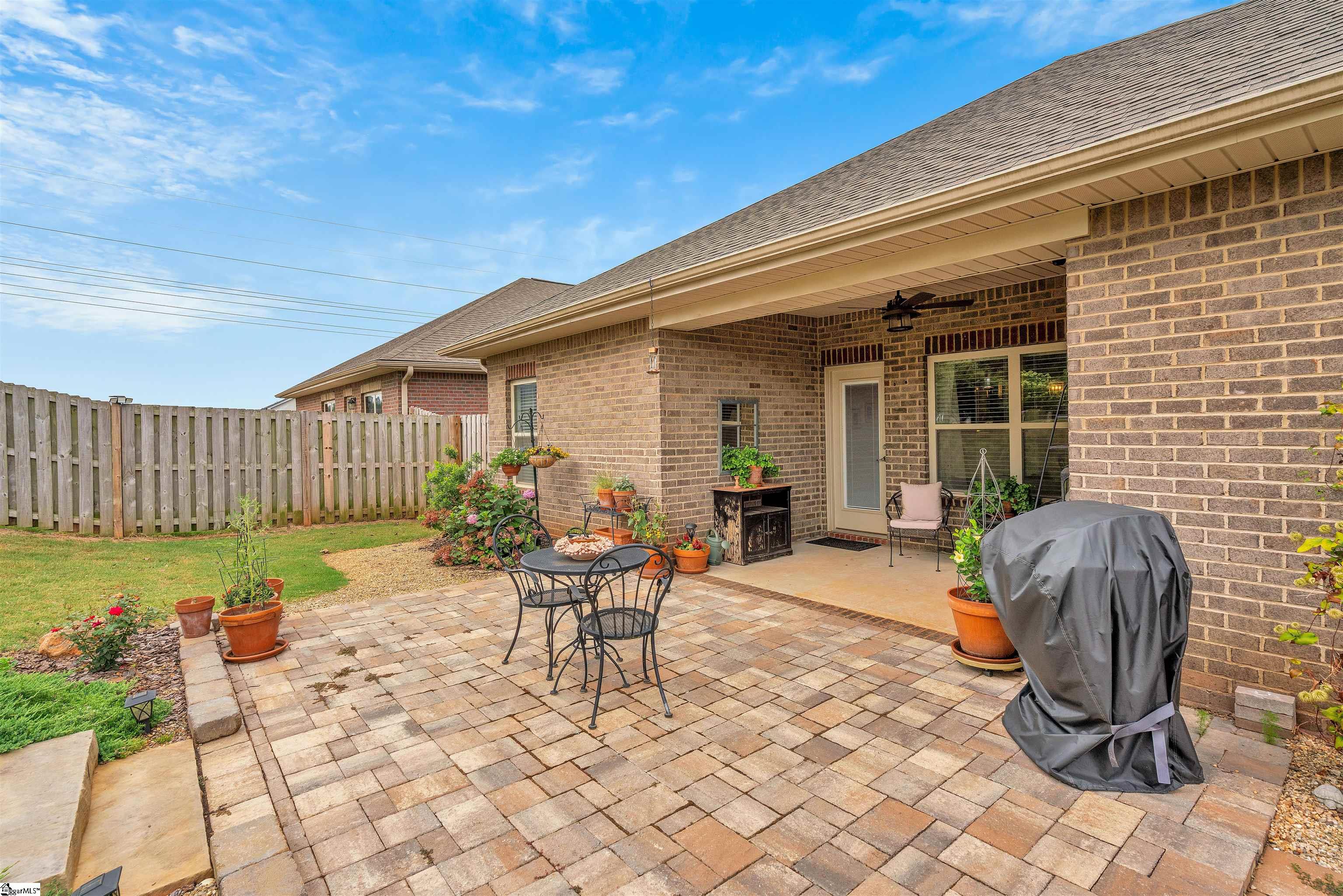 940 Ravenfield Drive Duncan, SC 29334