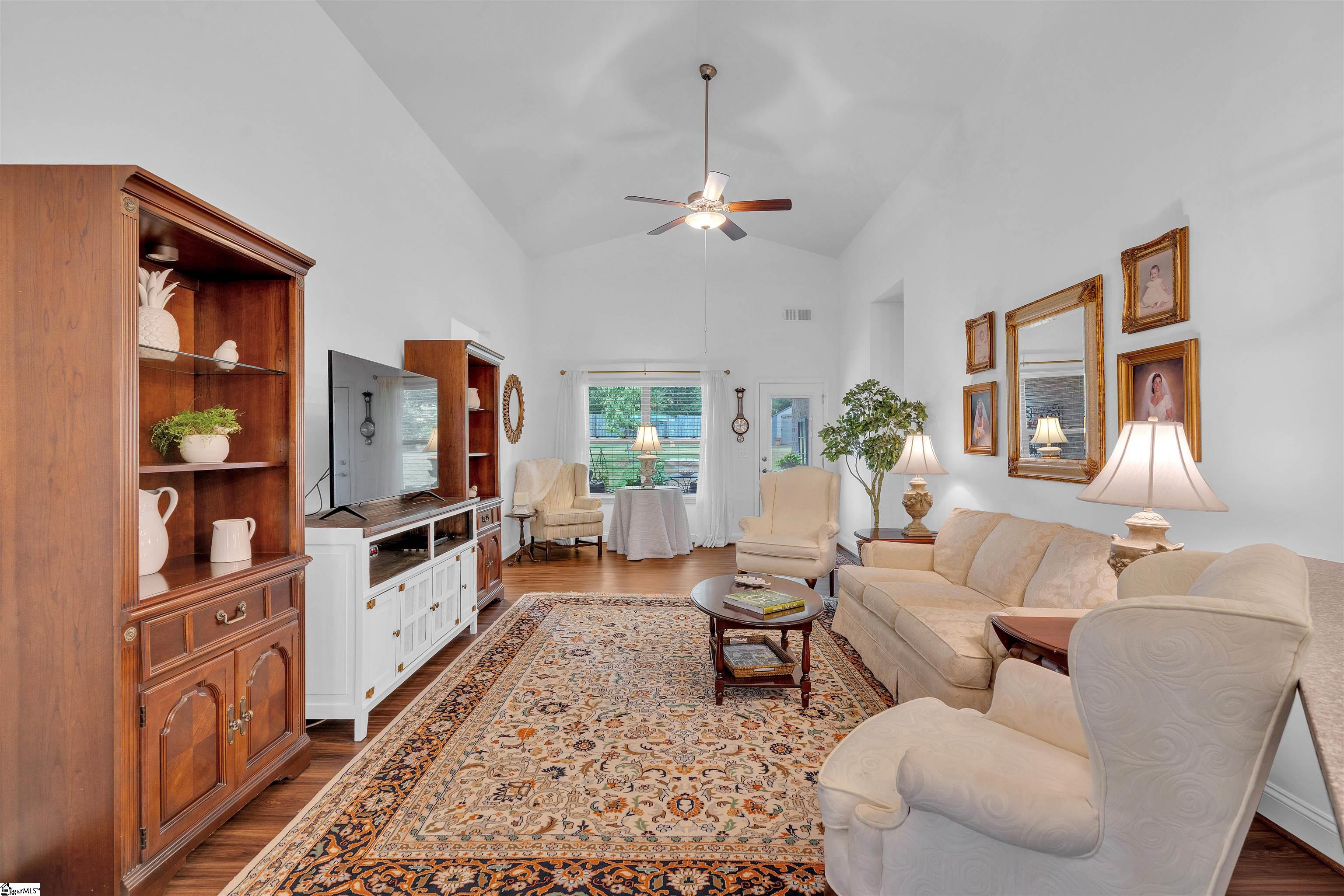 940 Ravenfield Drive Duncan, SC 29334