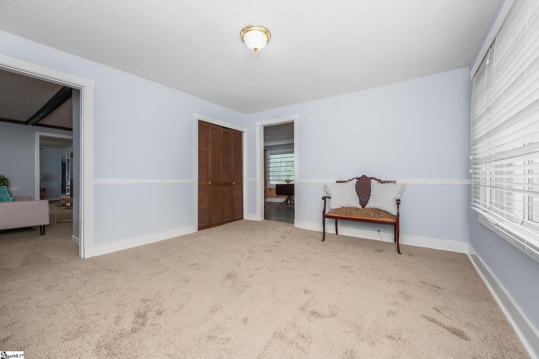 13 Meadors Avenue Greenville, SC 29605