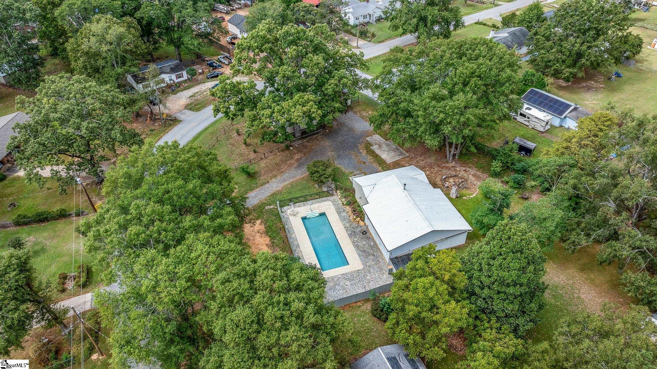 13 Meadors Avenue Greenville, SC 29605