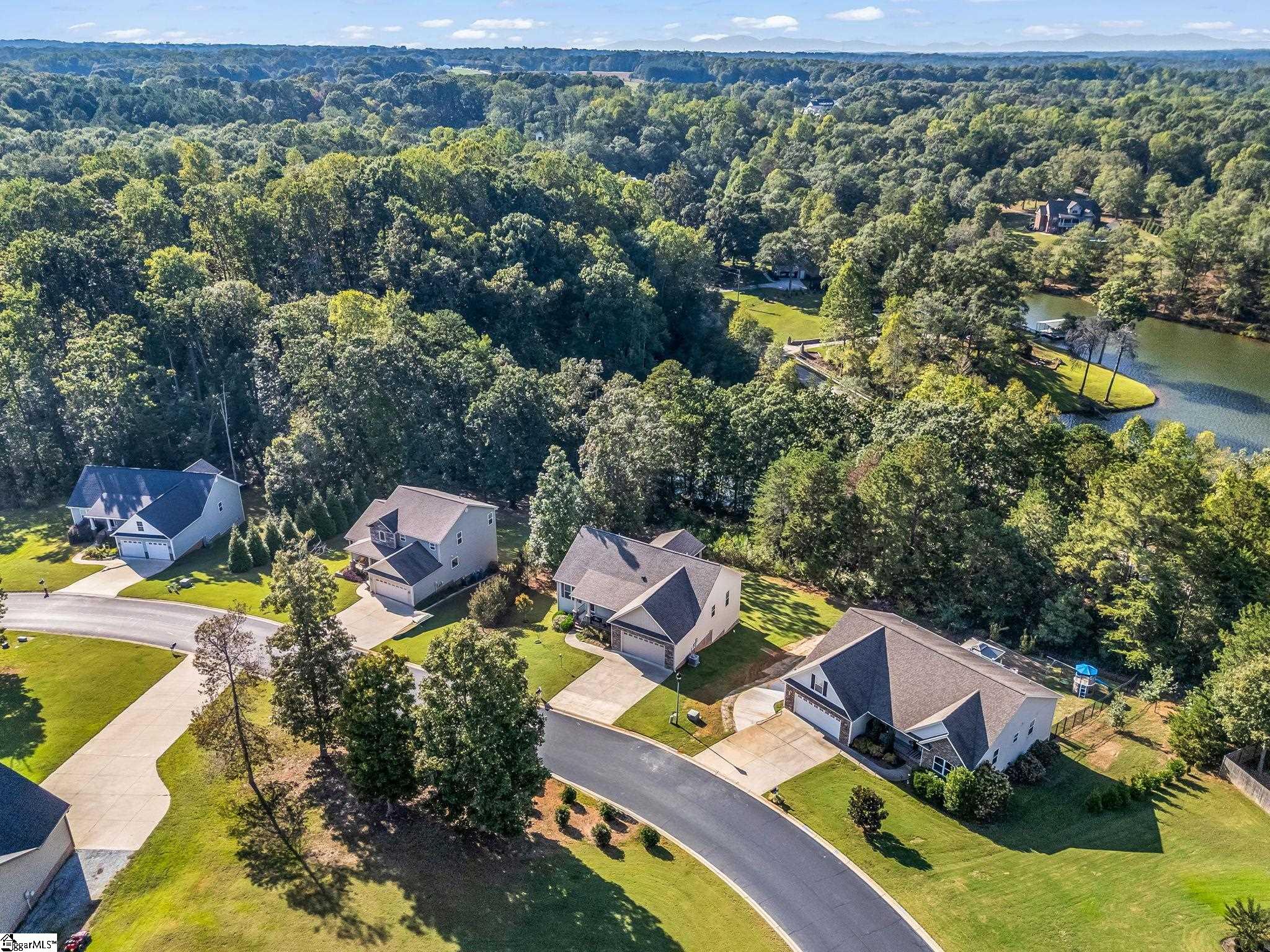 261 Glendower Lane Chesnee, SC 29323