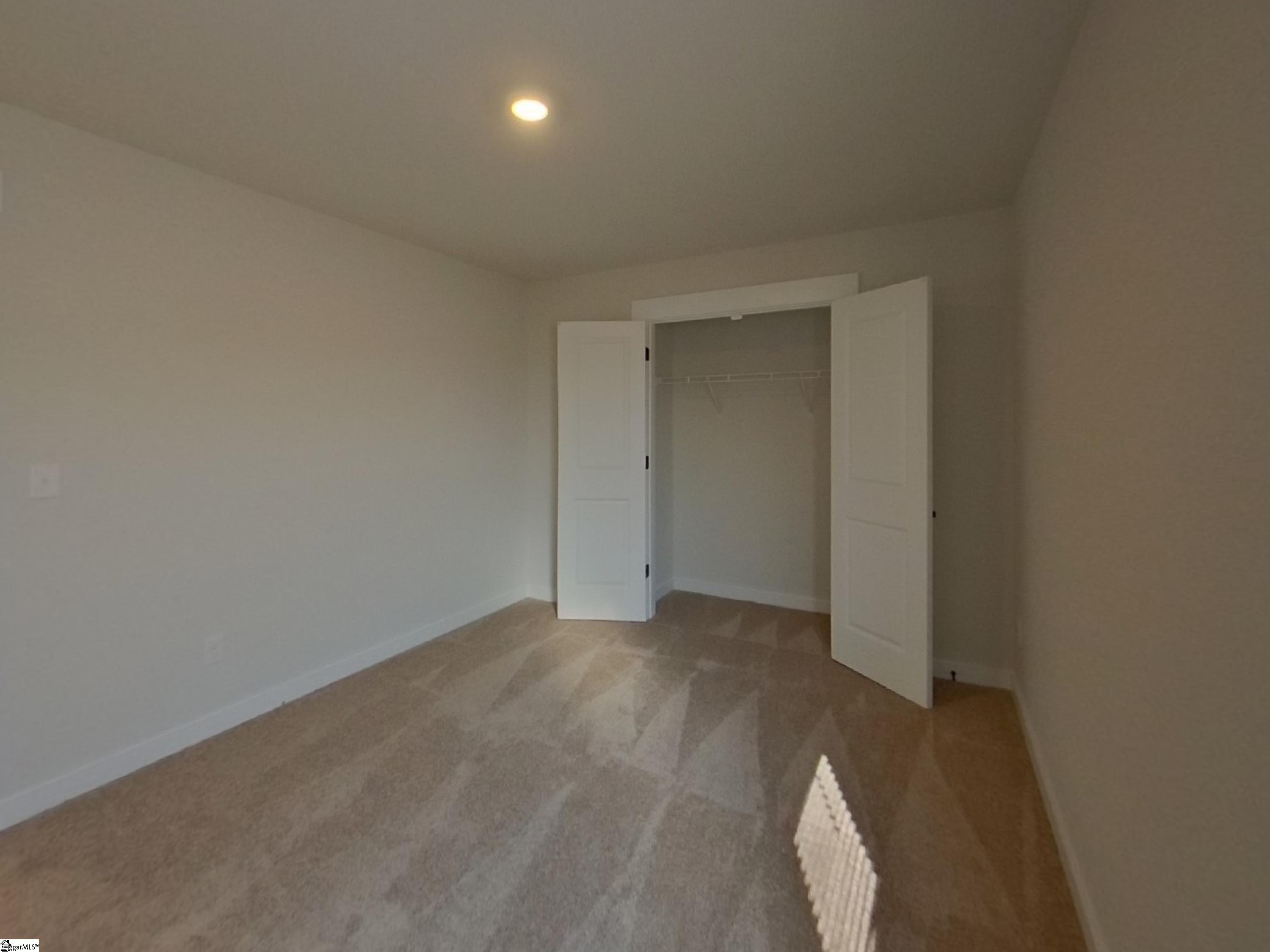 1228 Crested Iris Street Moore, SC 29369