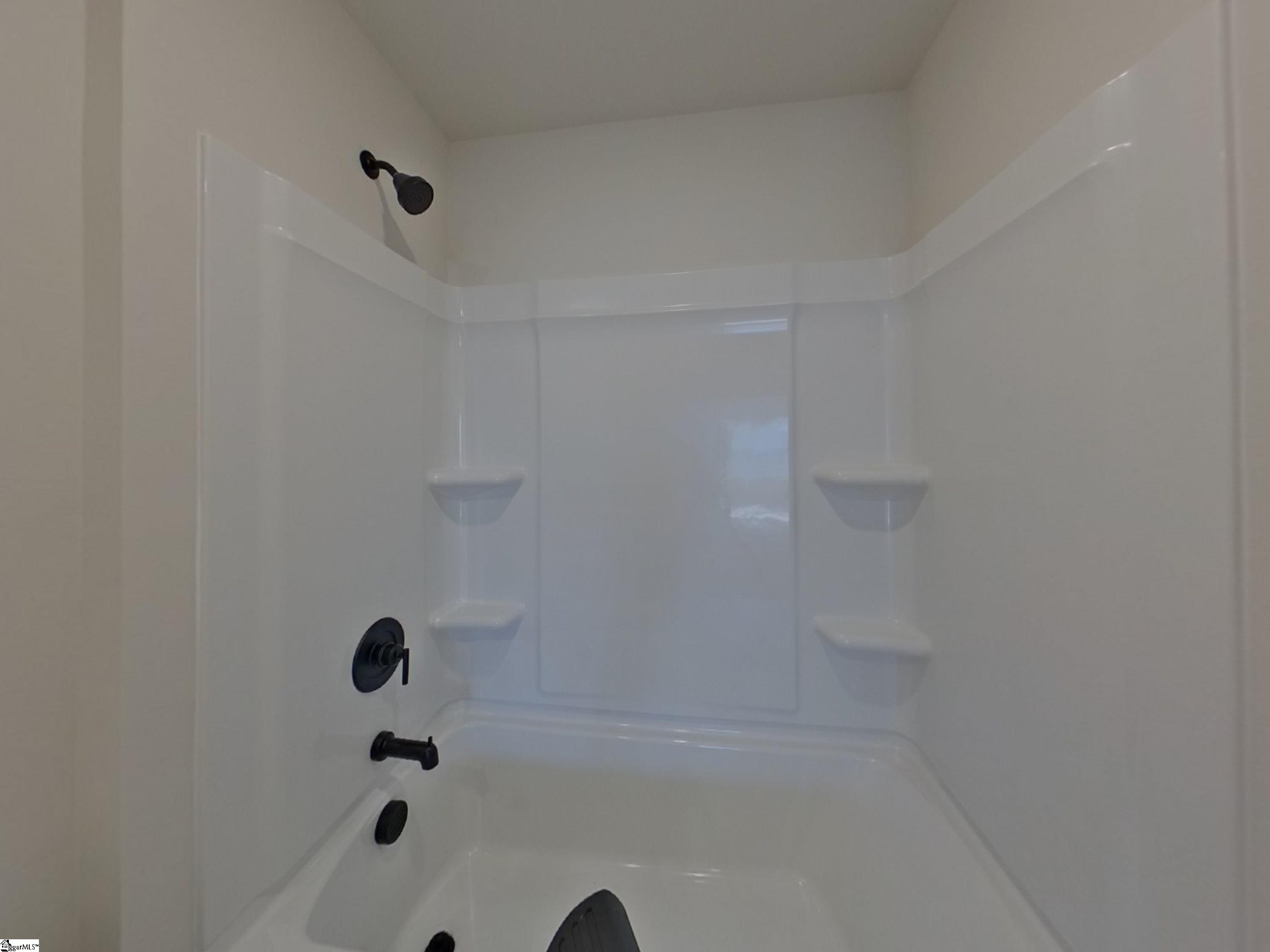 1228 Crested Iris Street Moore, SC 29369