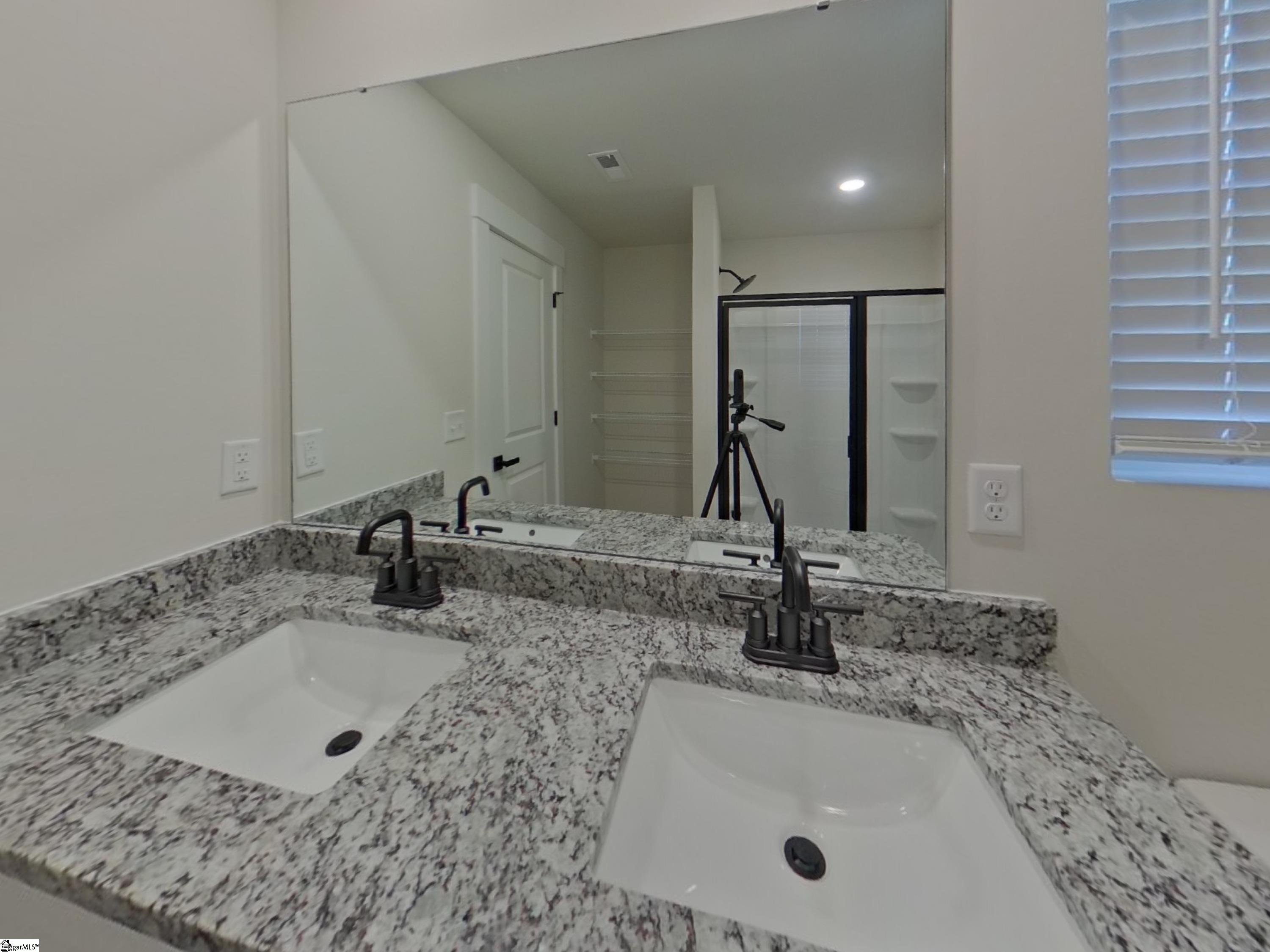 1228 Crested Iris Street Moore, SC 29369