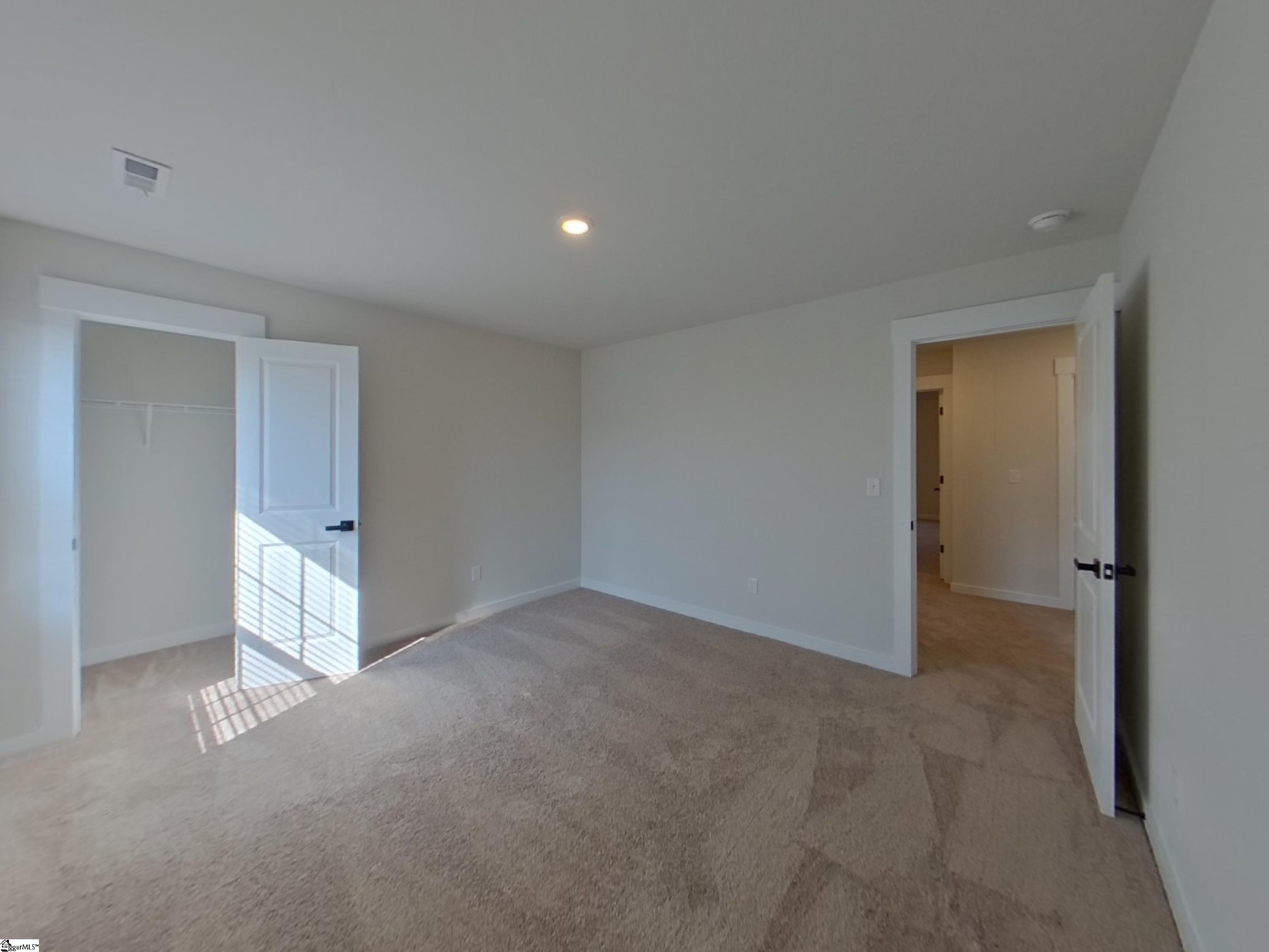 1228 Crested Iris Street Moore, SC 29369
