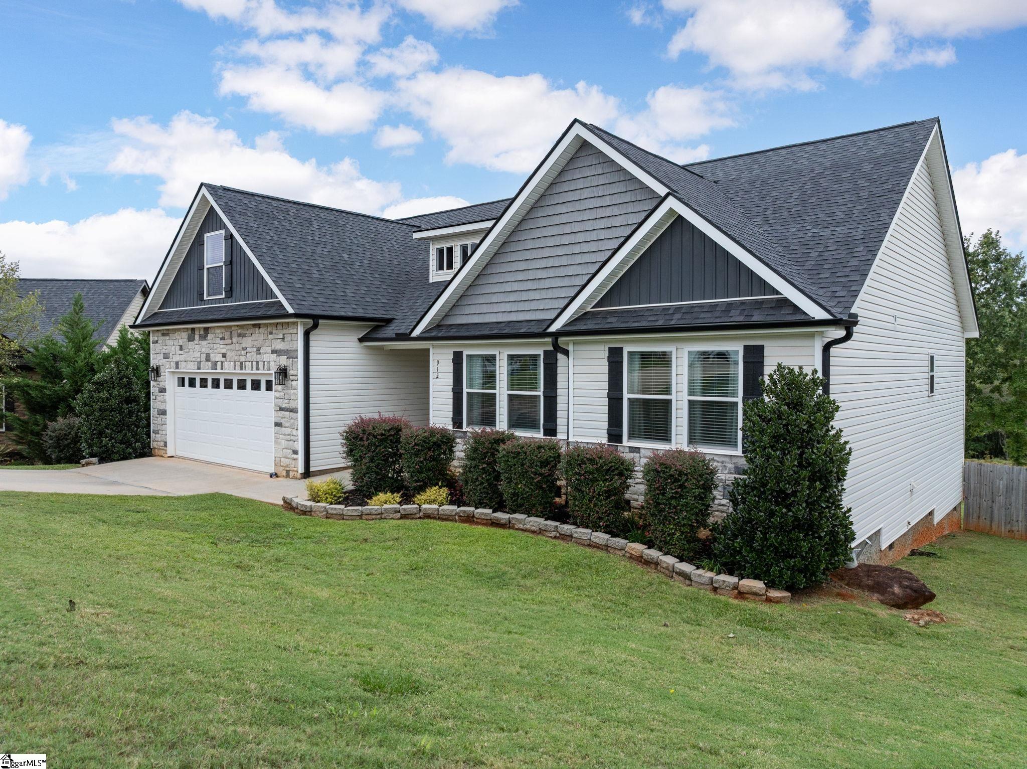 912 Willowpoint Lane Spartanburg, SC 29303