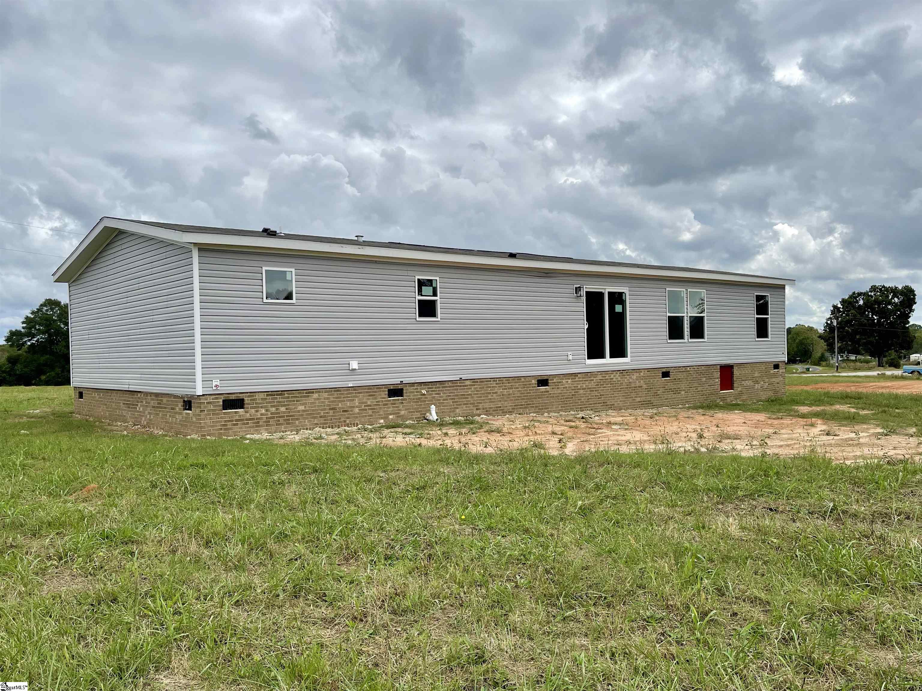 477 Island Creek Road Cowpens, SC 29330