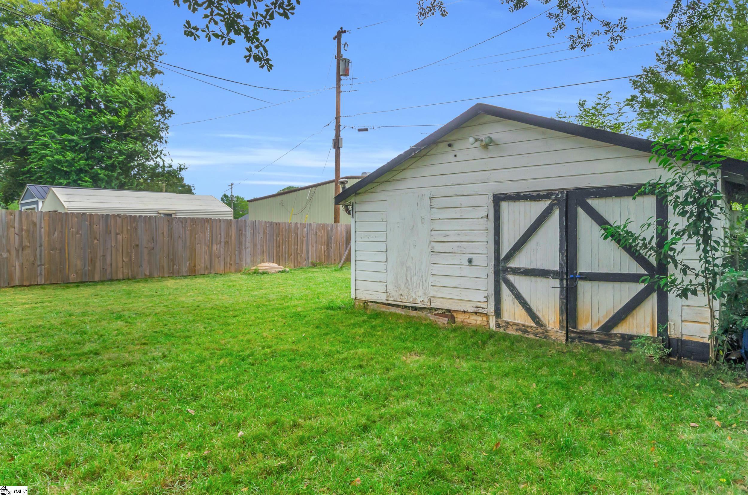 105 Somerset Street Greenville, SC 29611
