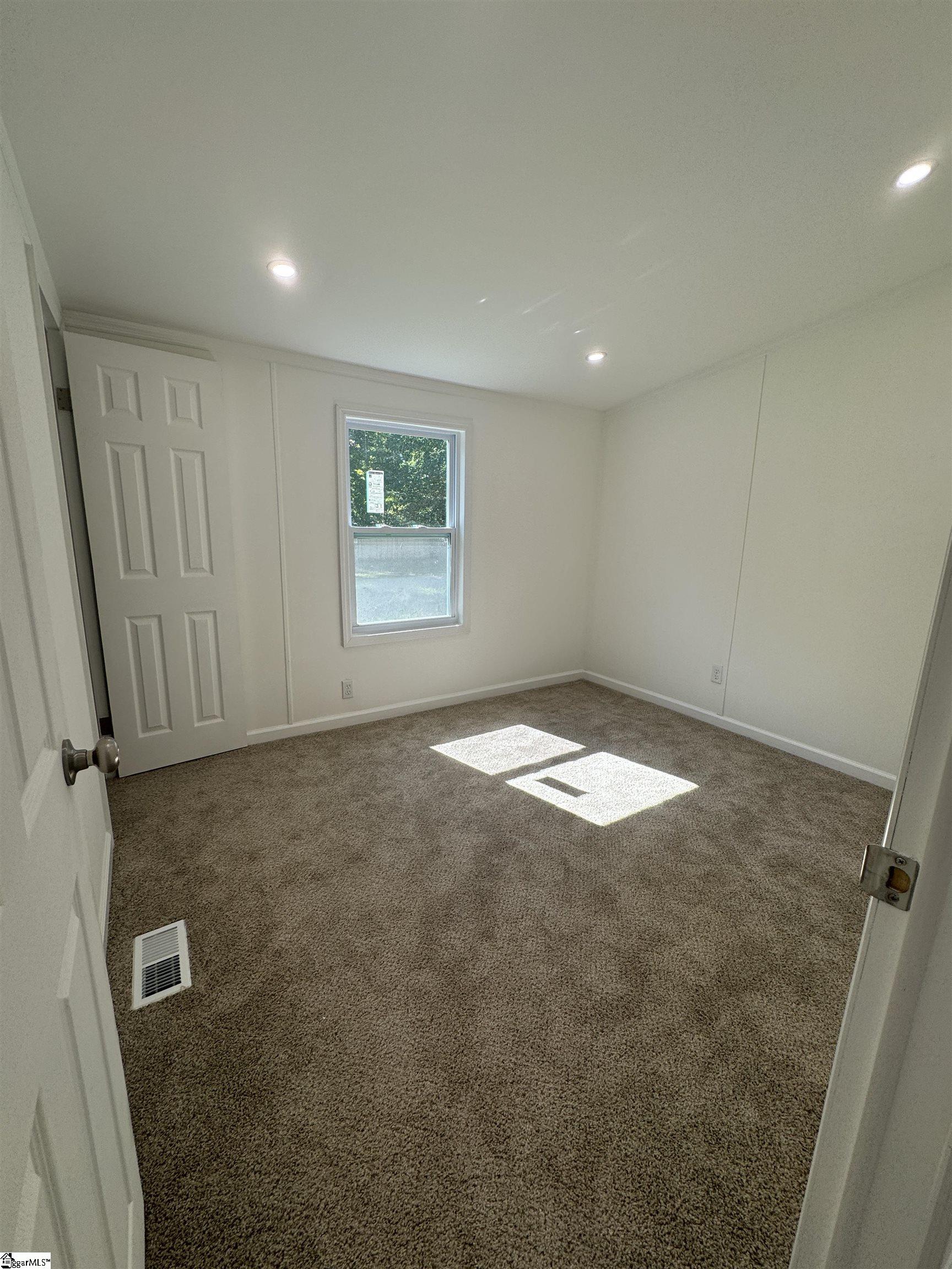 545 Flatwood Drive Laurens, SC 29360