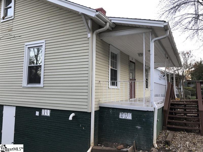 22 Jones Street Greenville, SC 29611