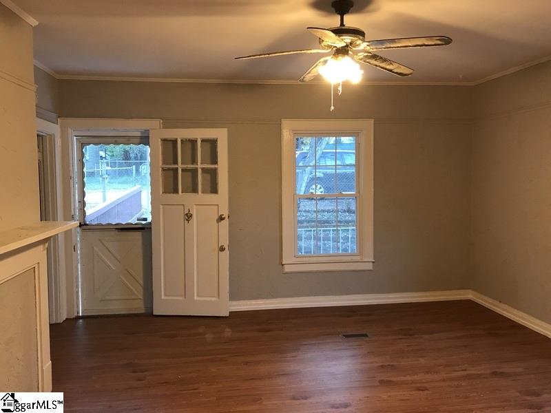 22 Jones Street Greenville, SC 29611