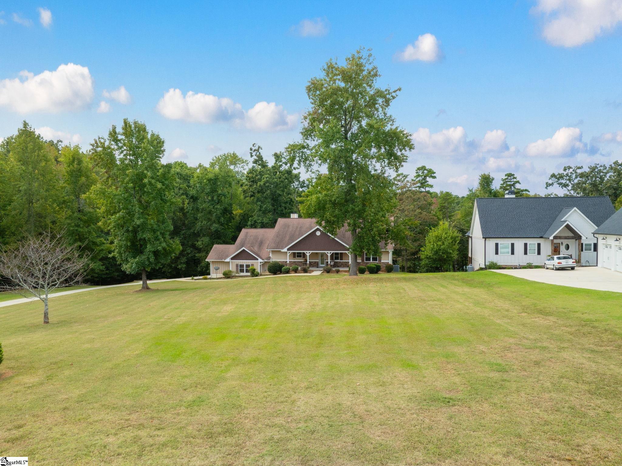 35 Villa Court Hartwell, GA 30643