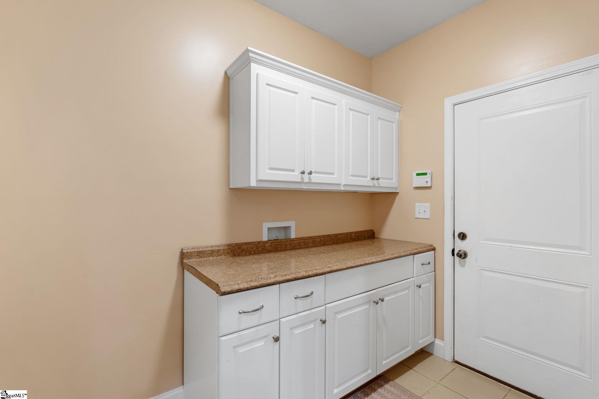 35 Villa Court Hartwell, GA 30643