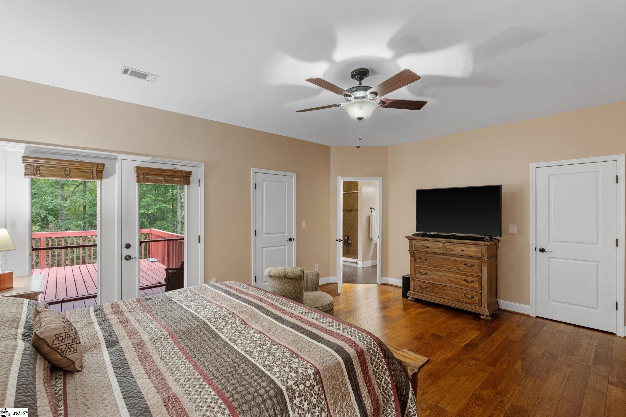 35 Villa Court Hartwell, GA 30643
