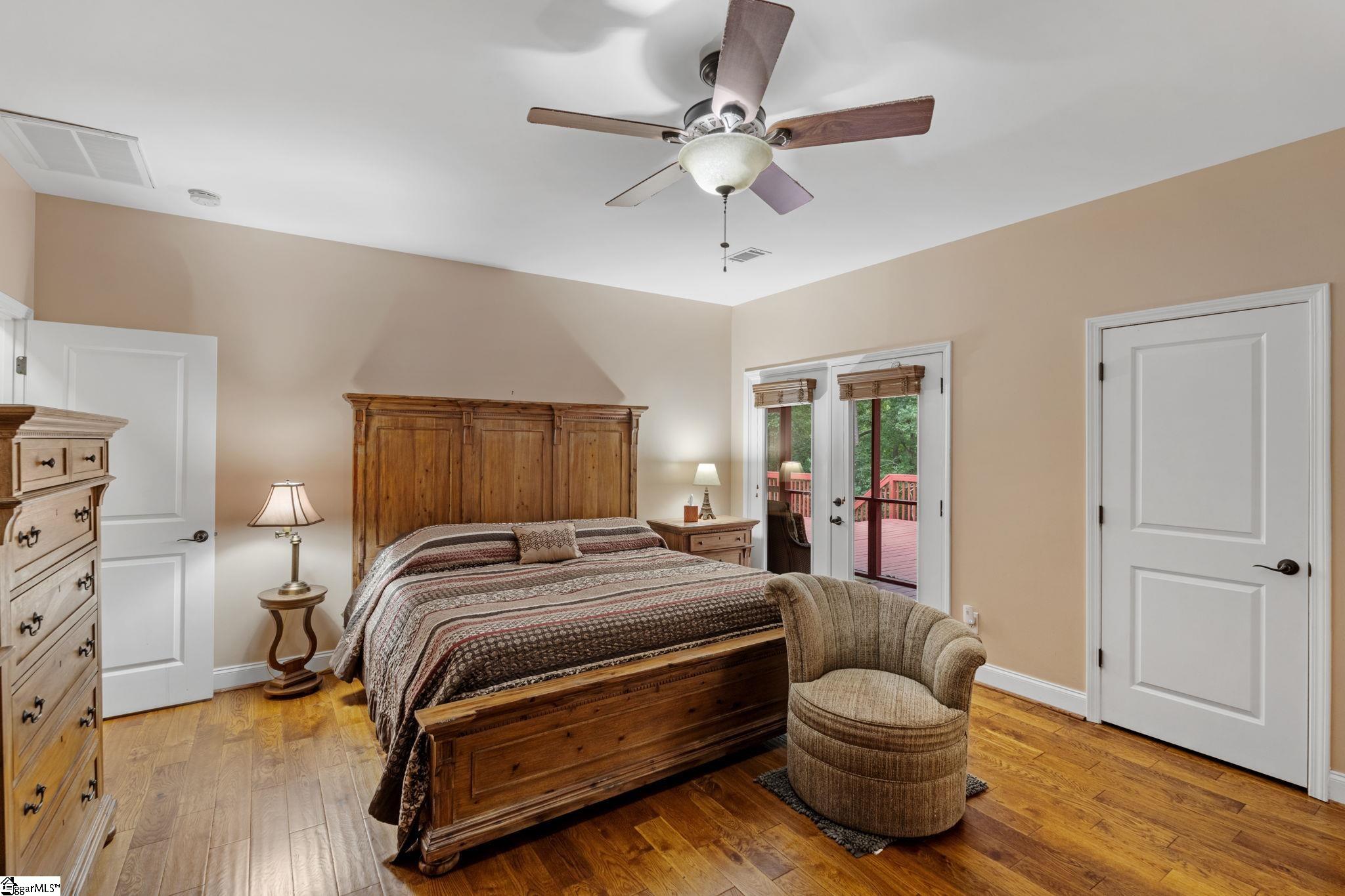 35 Villa Court Hartwell, GA 30643