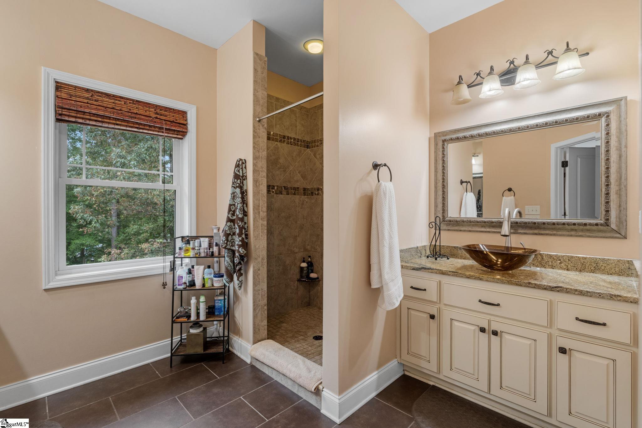35 Villa Court Hartwell, GA 30643