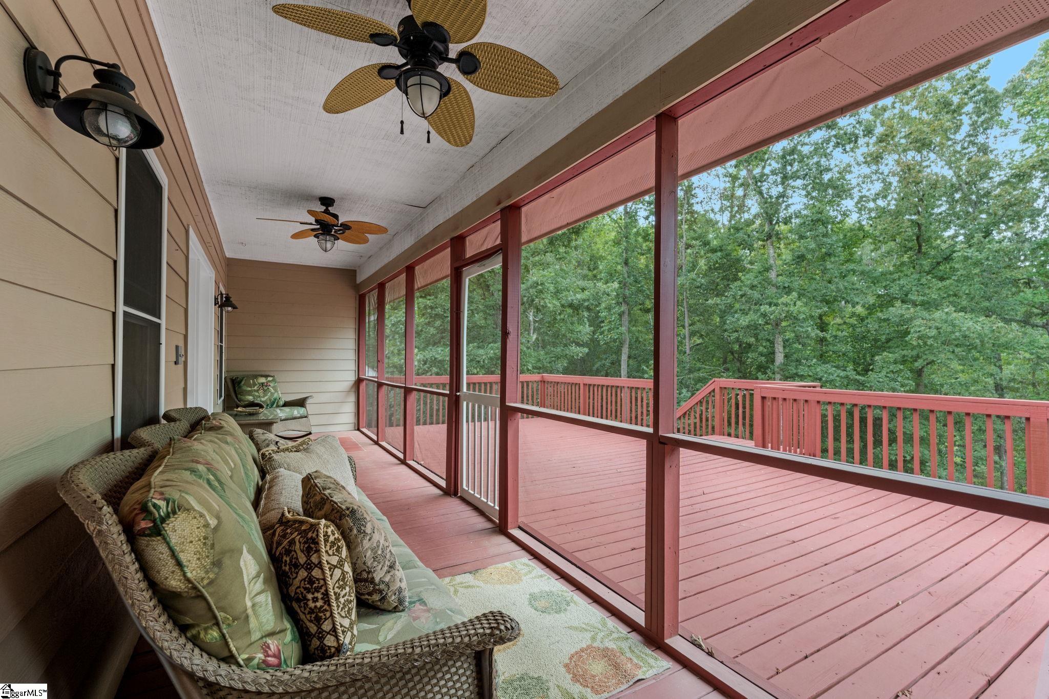 35 Villa Court Hartwell, GA 30643