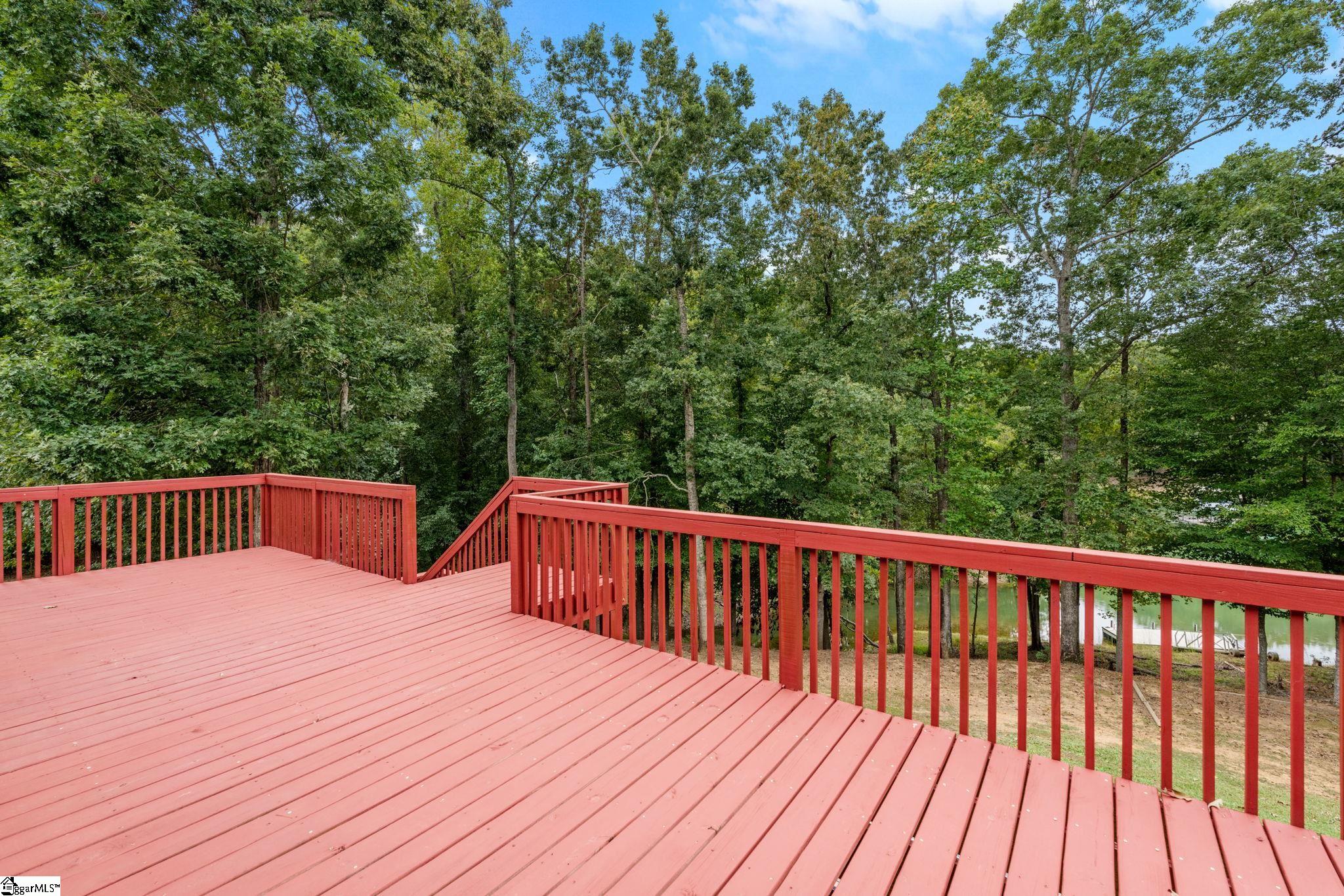 35 Villa Court Hartwell, GA 30643