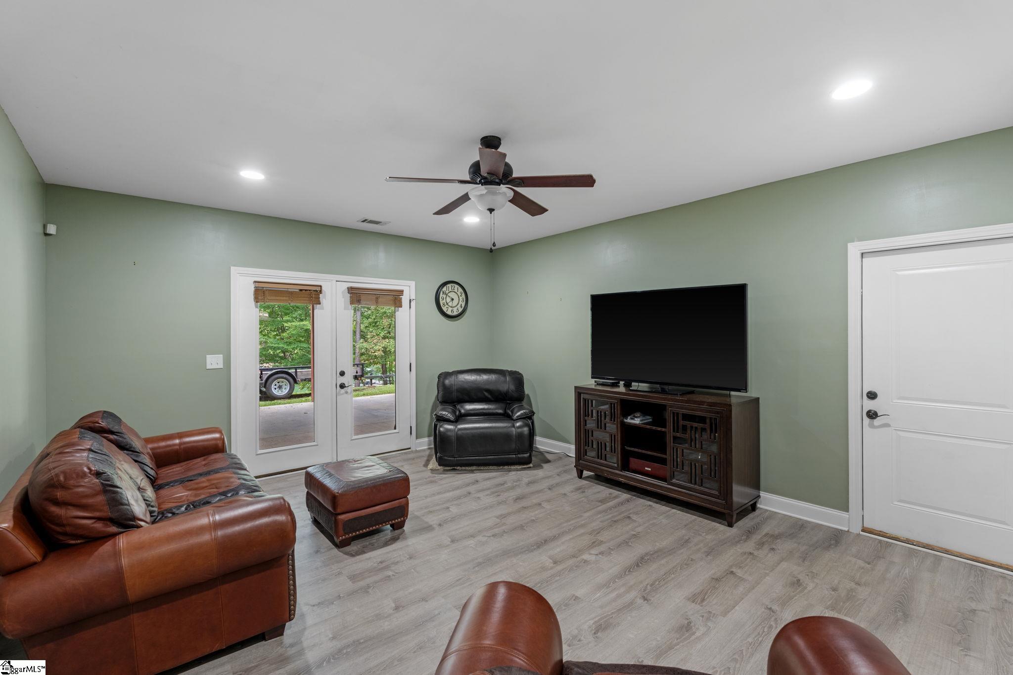 35 Villa Court Hartwell, GA 30643