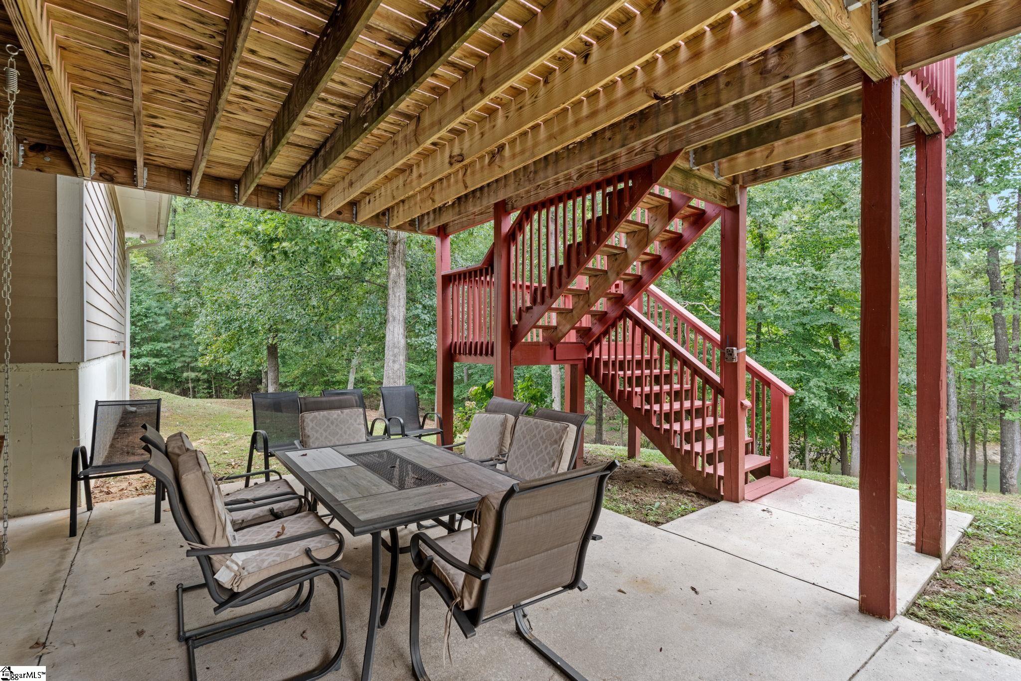 35 Villa Court Hartwell, GA 30643