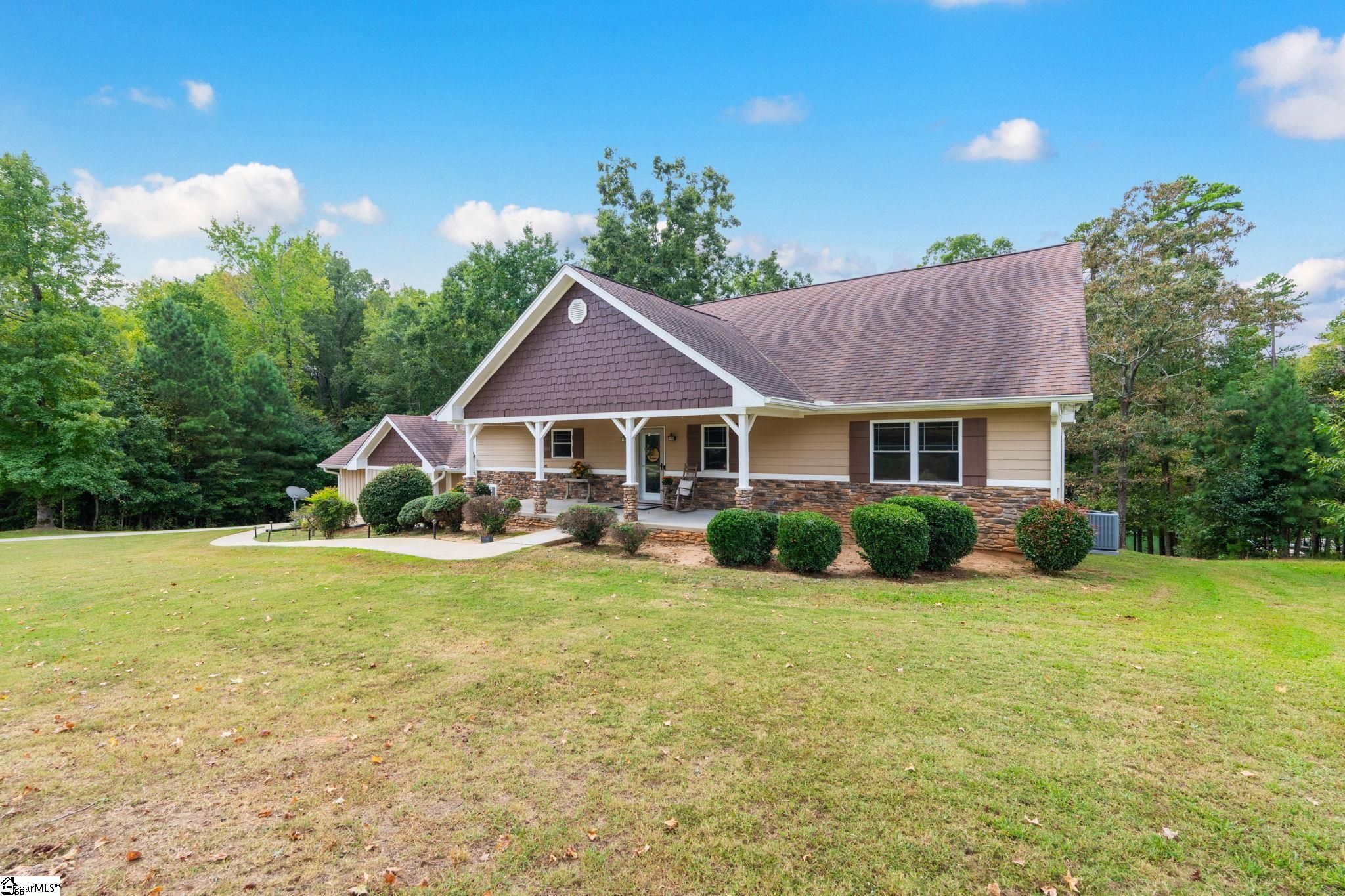 35 Villa Court Hartwell, GA 30643