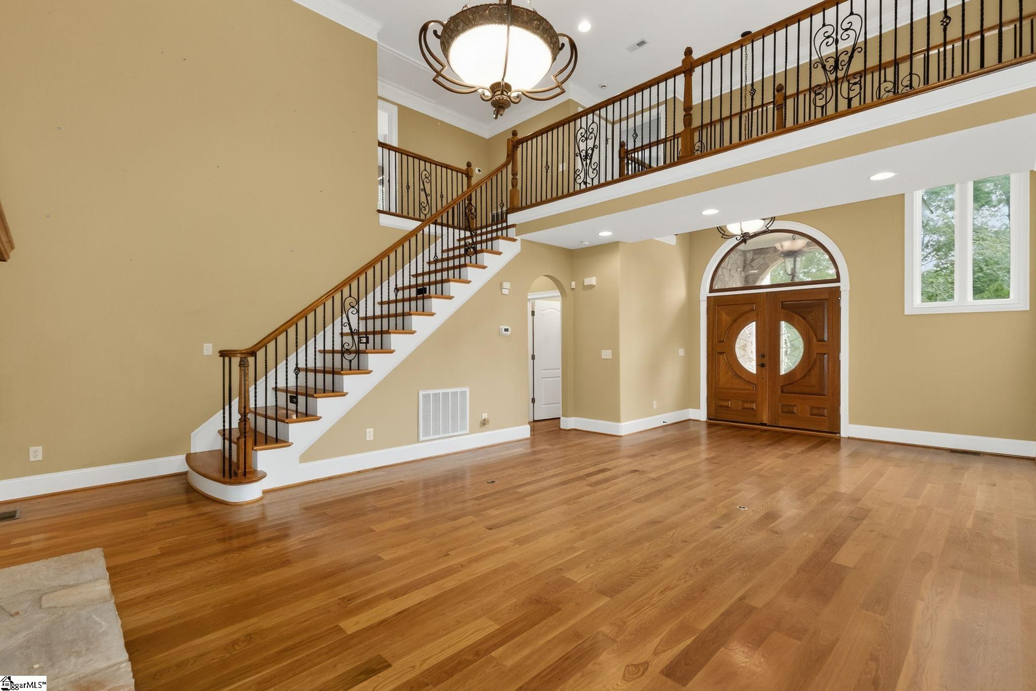 907 Sugar Oak Court Simpsonville, SC 29680