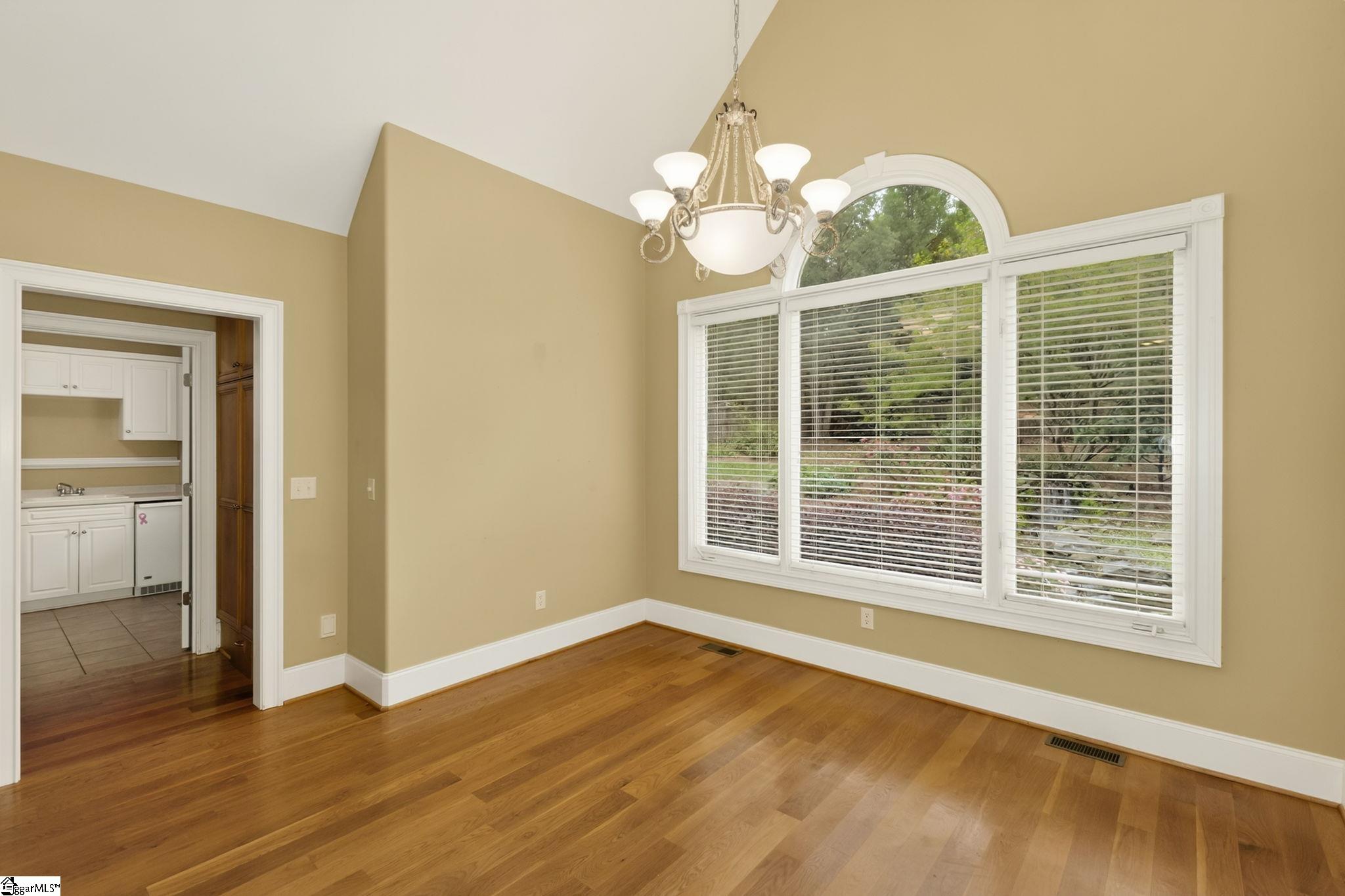 907 Sugar Oak Court Simpsonville, SC 29680