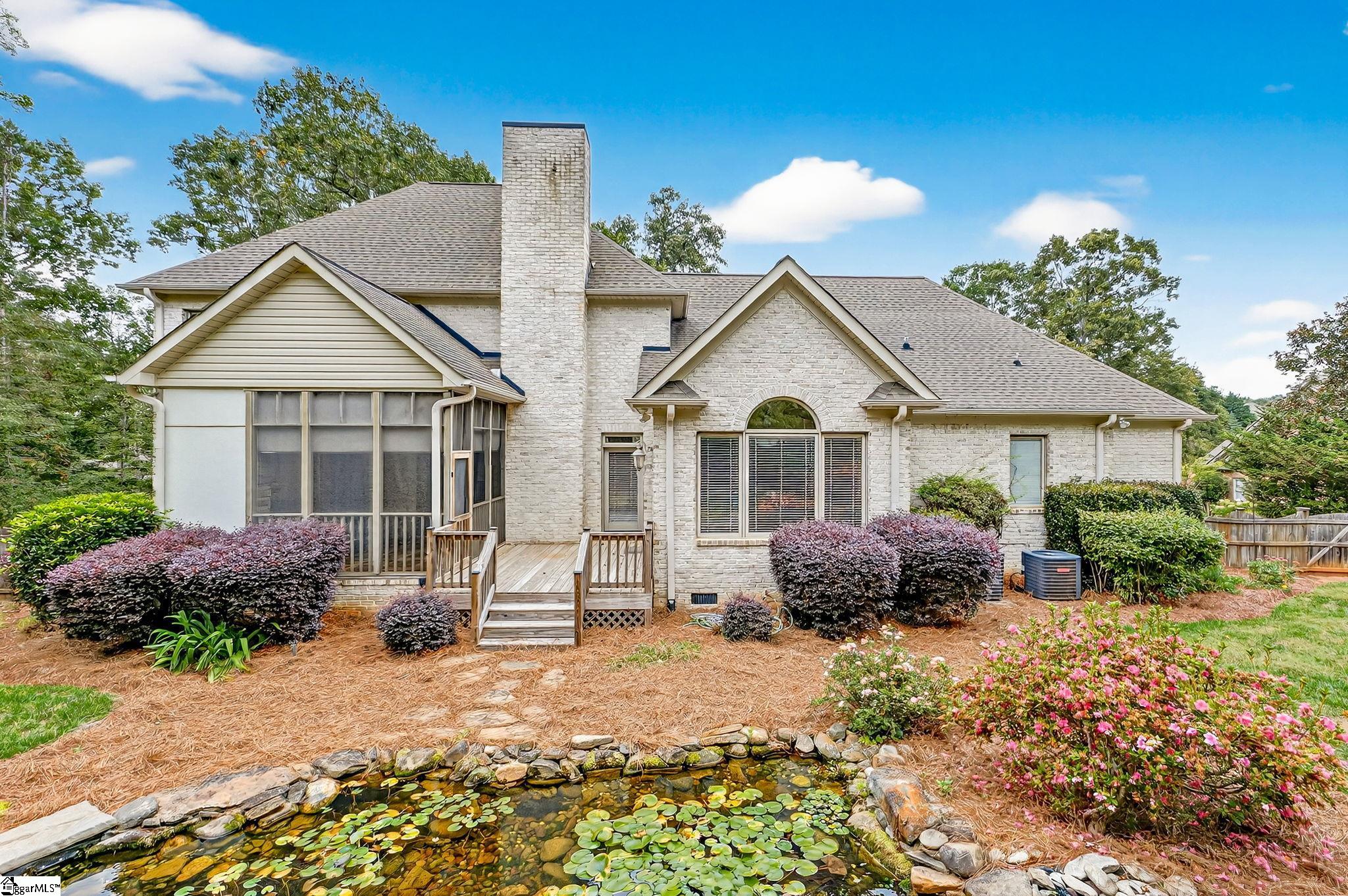 907 Sugar Oak Court Simpsonville, SC 29680