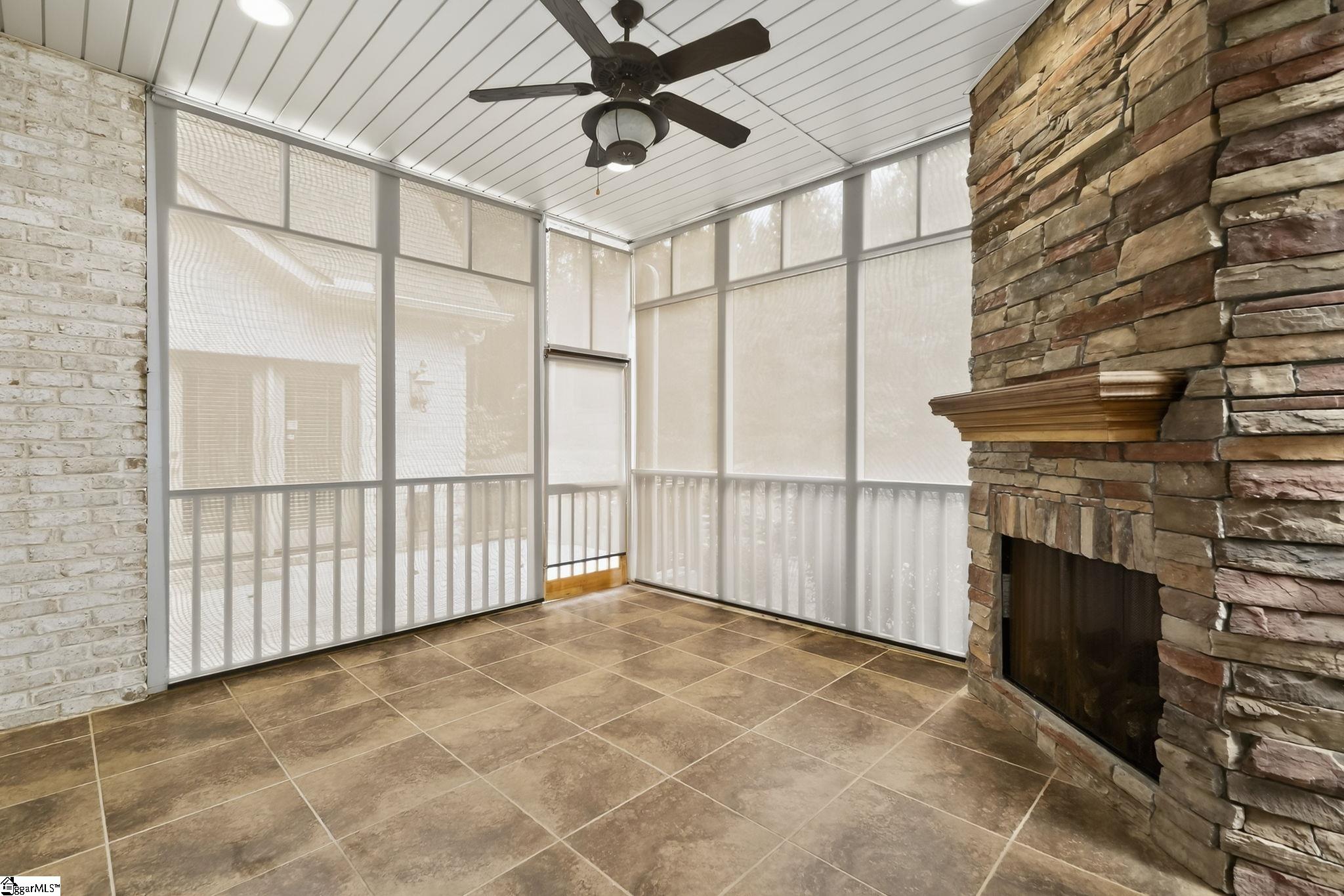 907 Sugar Oak Court Simpsonville, SC 29680