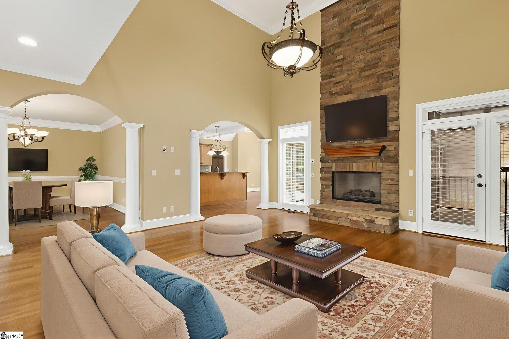 907 Sugar Oak Court Simpsonville, SC 29680