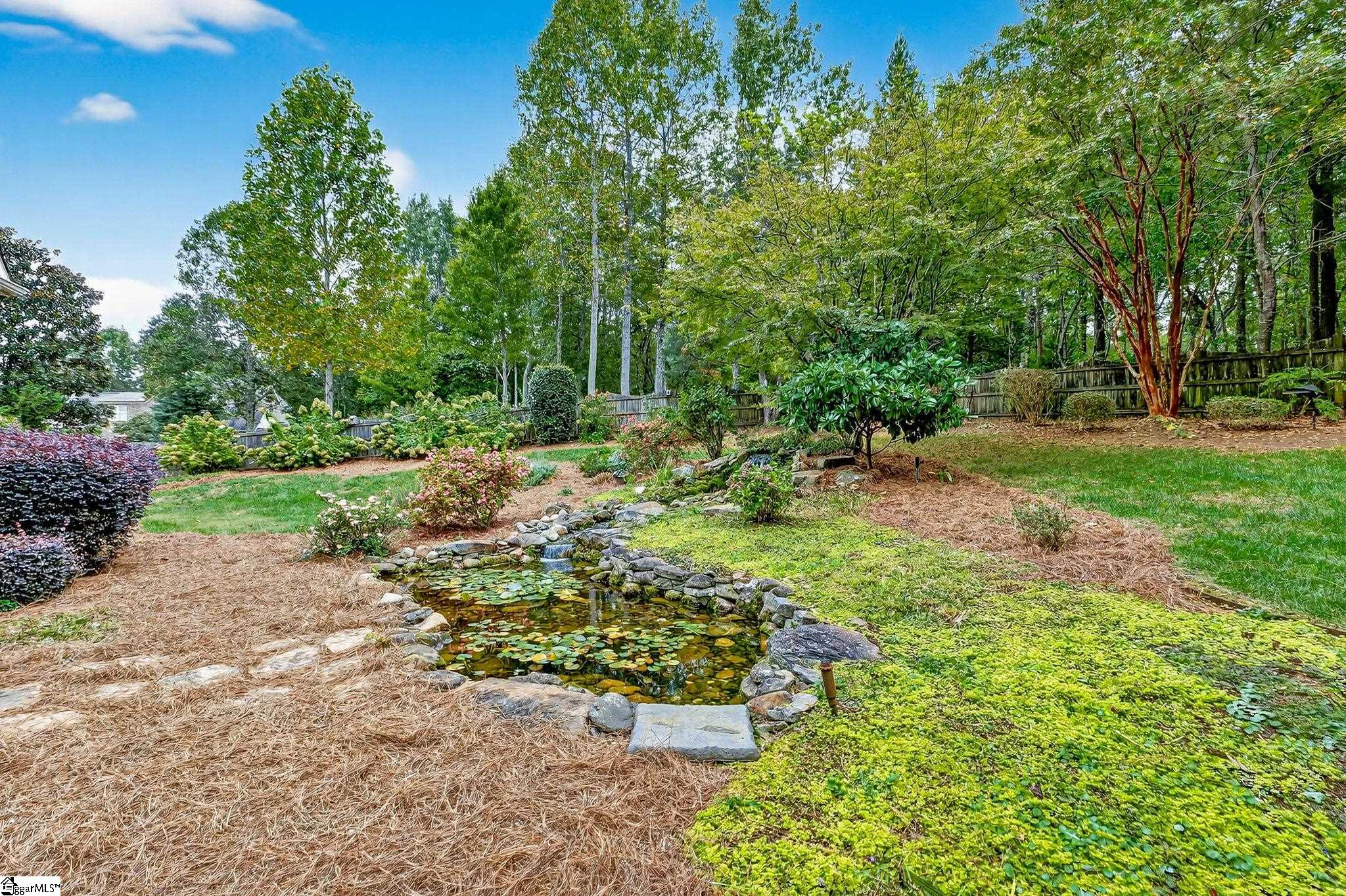 907 Sugar Oak Court Simpsonville, SC 29680