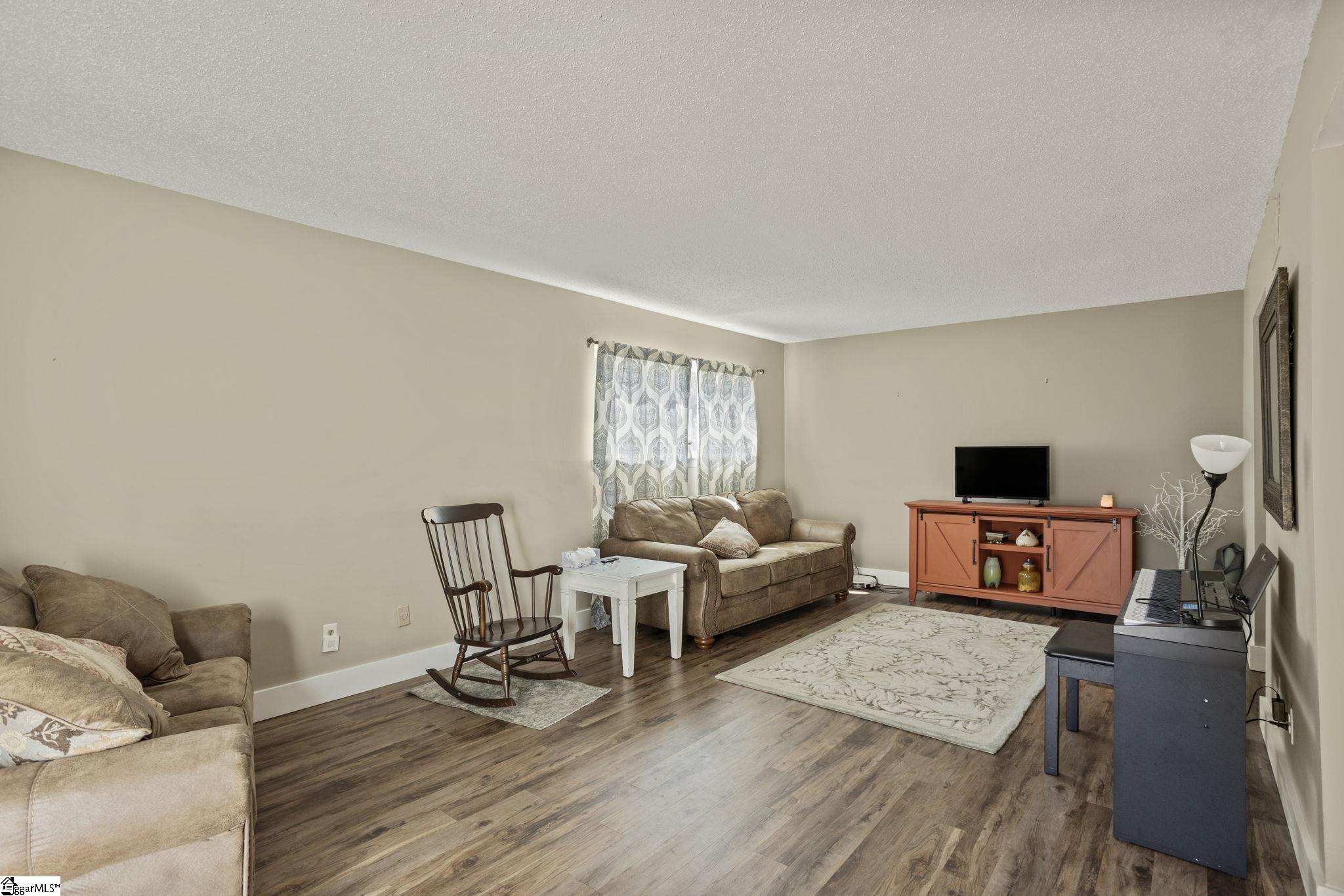 1 Briarcreek Place Greenville, SC 29615