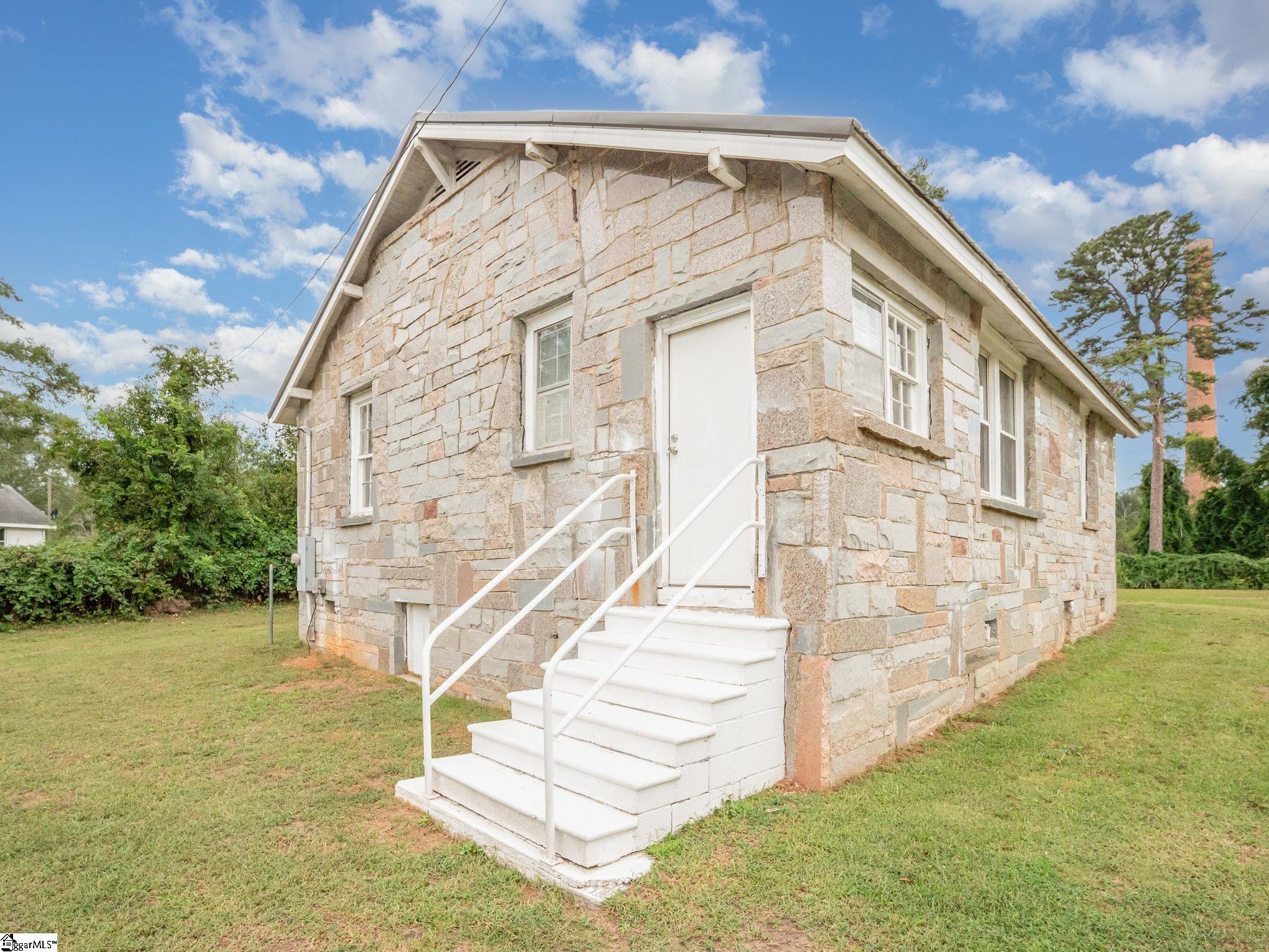 301 Rice Street Belton, SC 29627