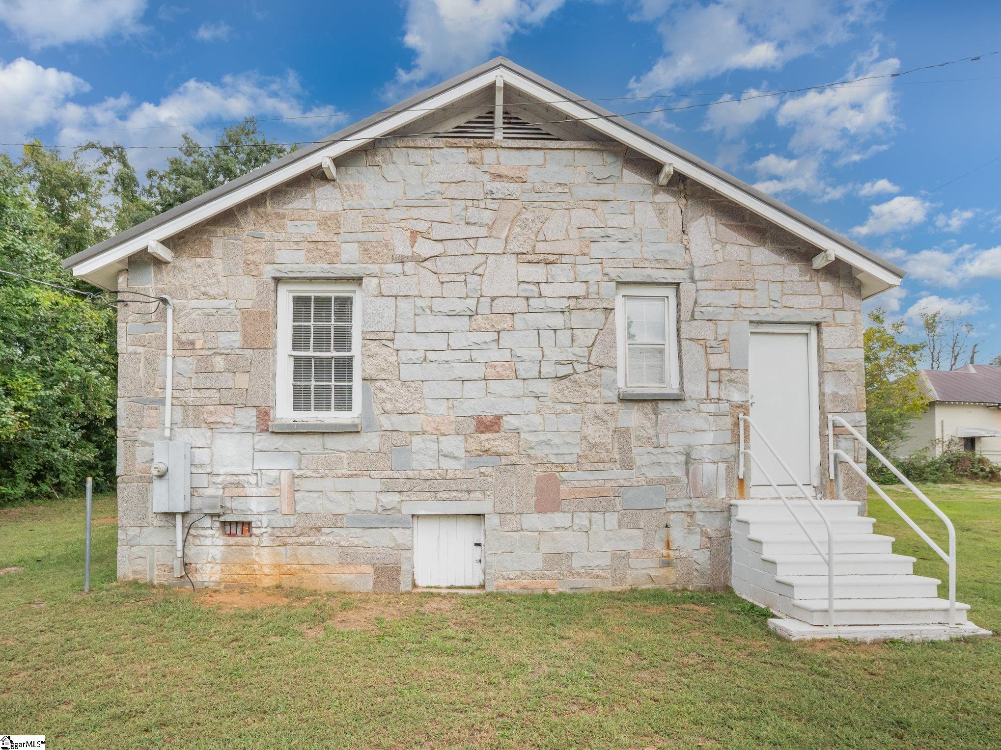 301 Rice Street Belton, SC 29627