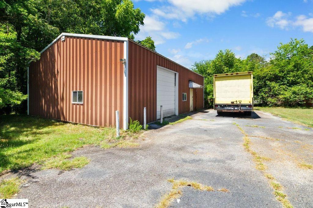 640 Dial Place Road Laurens, SC 29360