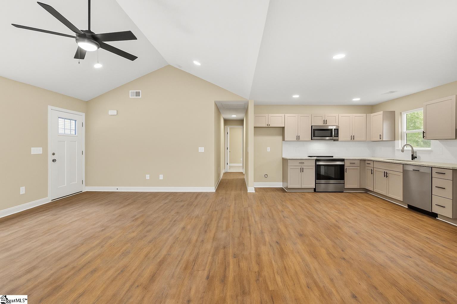 1606 S Murray Avenue Extension Anderson, SC 29624